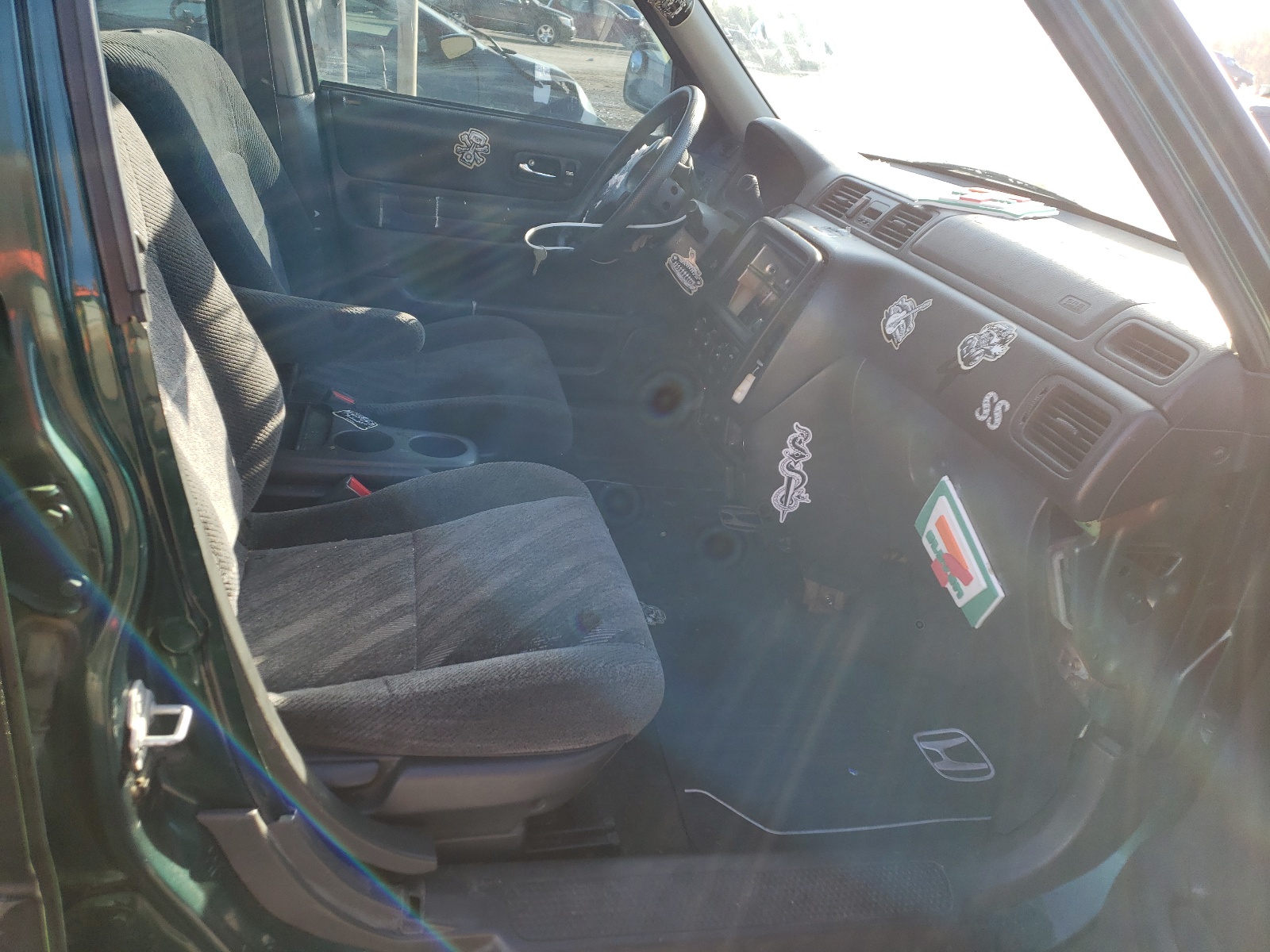 Photo 5 from auction – 1999 HONDA CR-V EX with VIN JHLRD1863XC075099