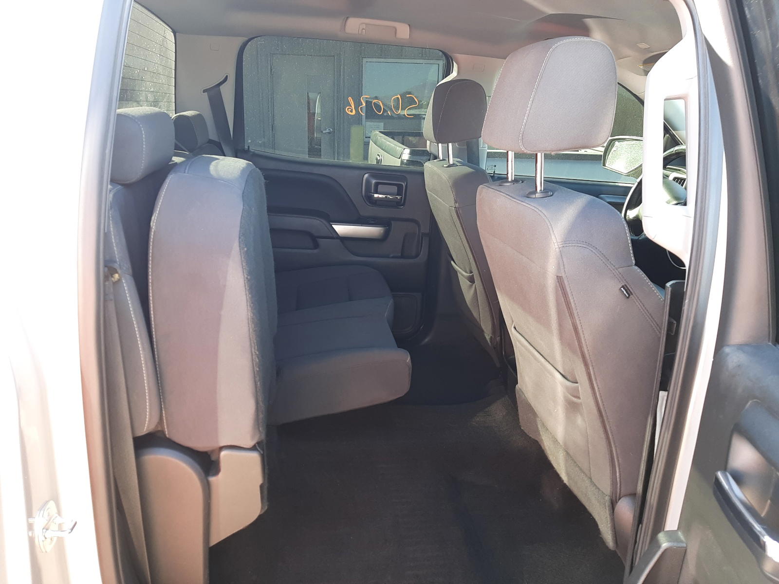Photo 6 from auction – 2018 CHEVROLET SILVERADO with VIN 3GCUKREC9JG464002