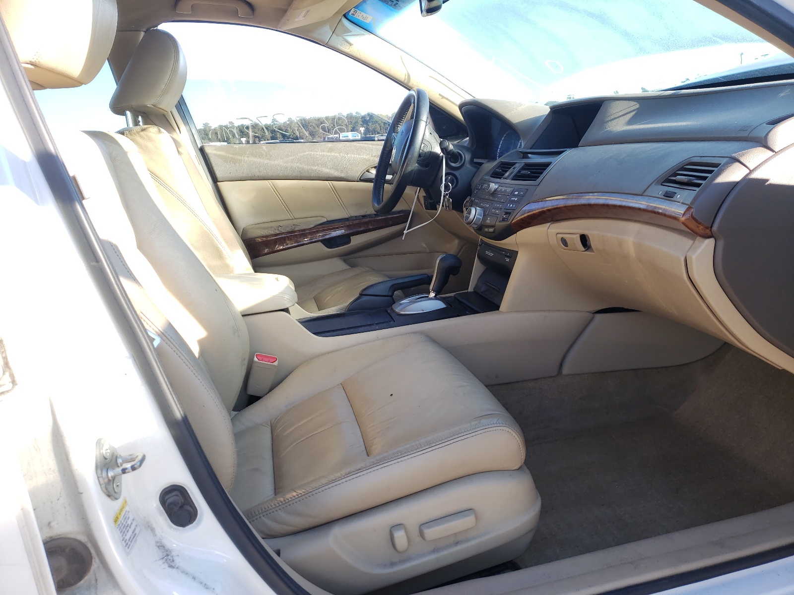 Photo 5 from auction – 2010 HONDA ACCORD EXL with VIN 1HGCP3F87AA021982