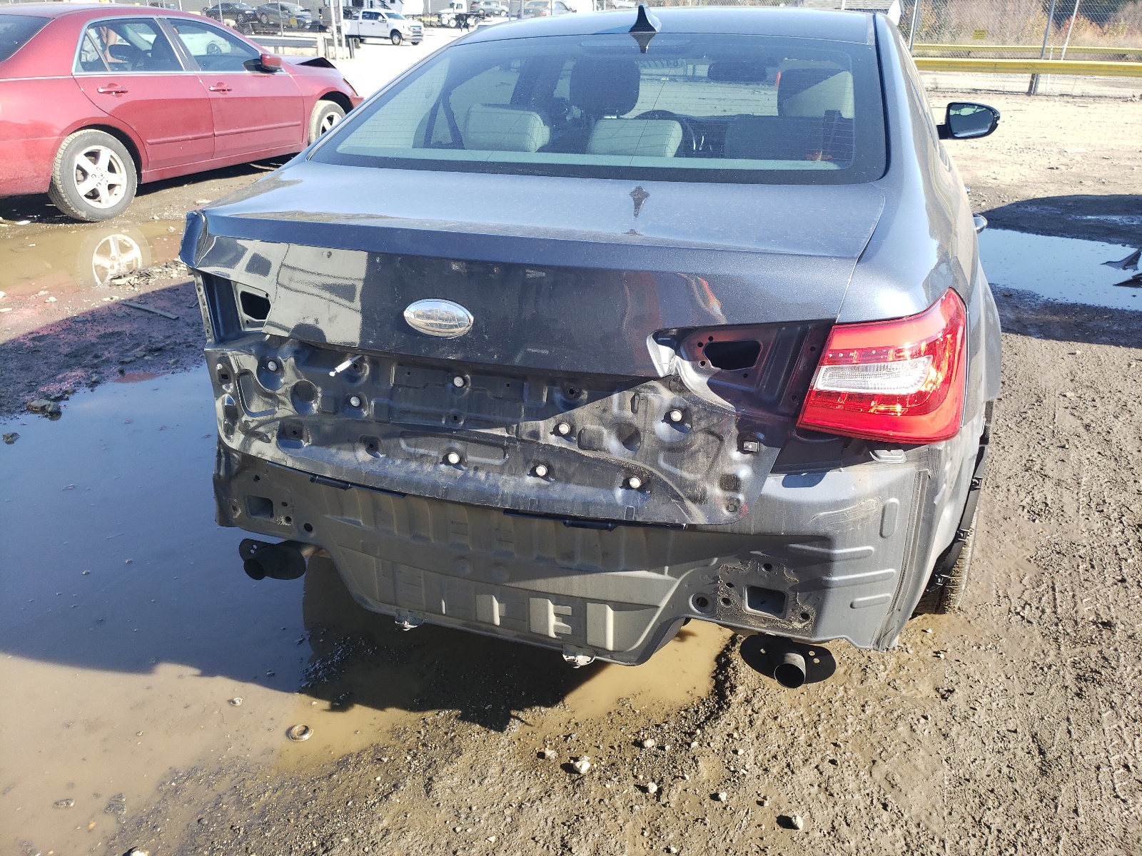 Photo 9 from auction – 2014 KIA CADENZA PR with VIN KNALN4D76E5131762