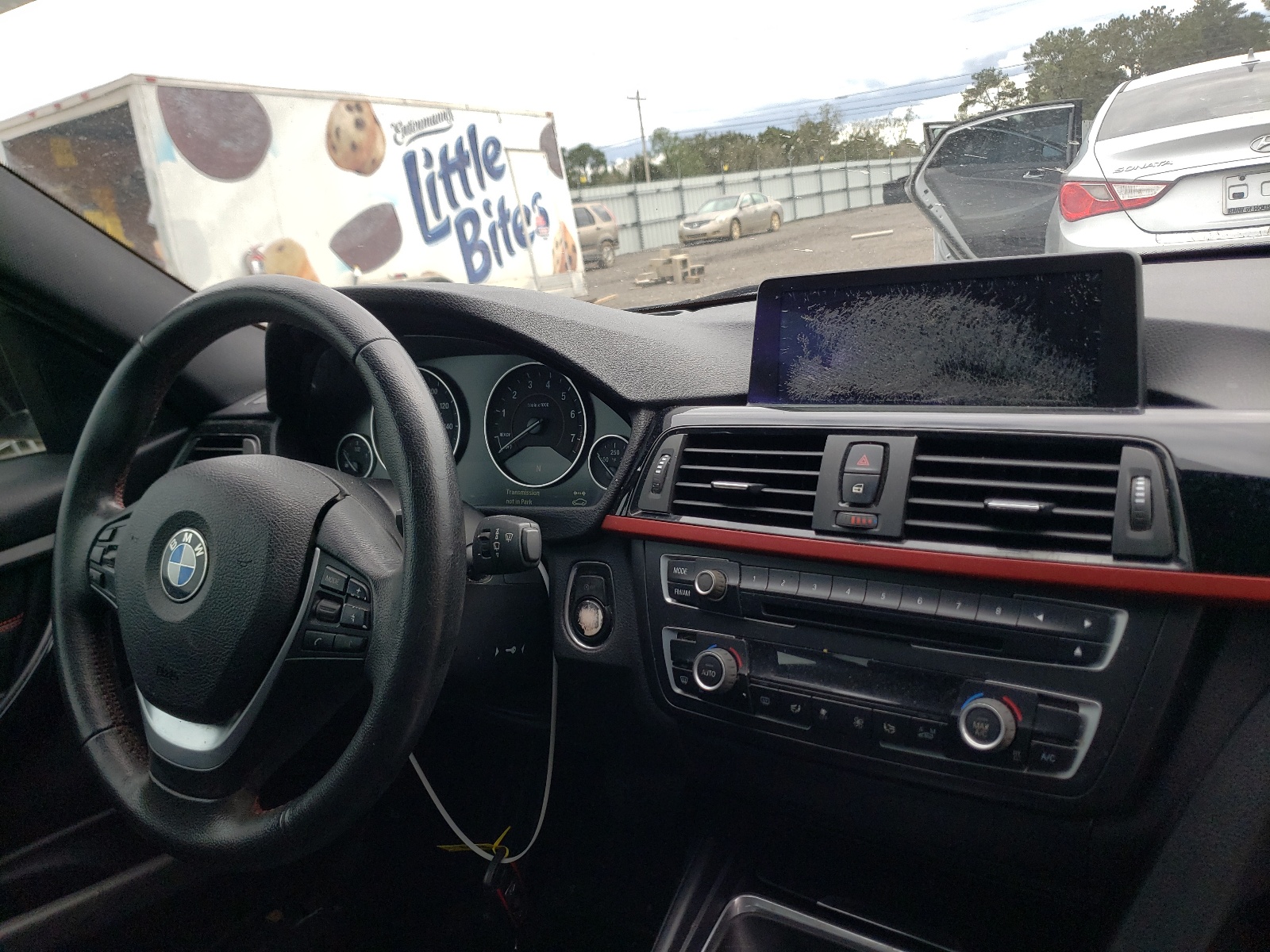 Photo 9 from auction – 2013 BMW 328 I SULE with VIN WBA3C1G52DNR48756