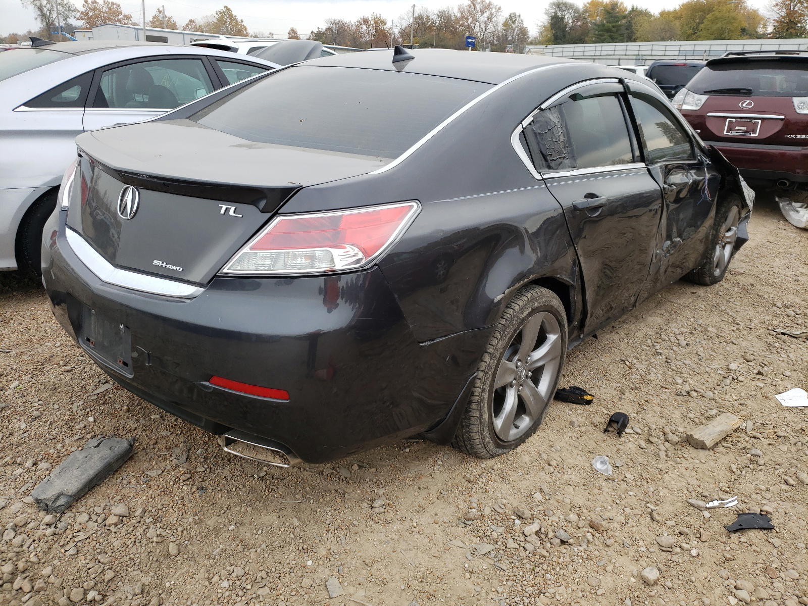 Photo 4 from auction – 2013 ACURA TL TECH with VIN 19UUA9F56DA001029