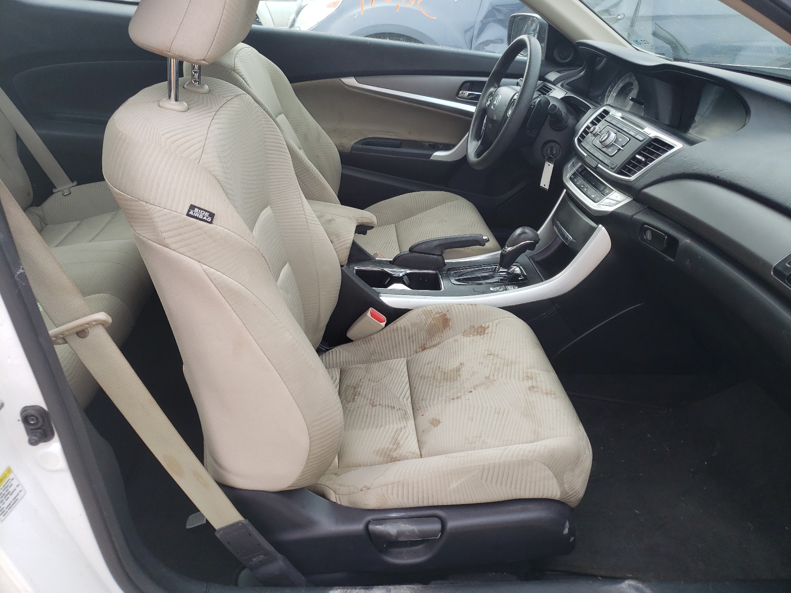 Photo 5 from auction – 2015 HONDA ACCORD LX- with VIN 1HGCT1B36FA014622