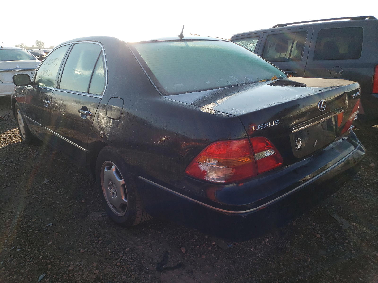 Photo 3 from auction – 2002 LEXUS LS 430 with VIN JTHBN30F920091206