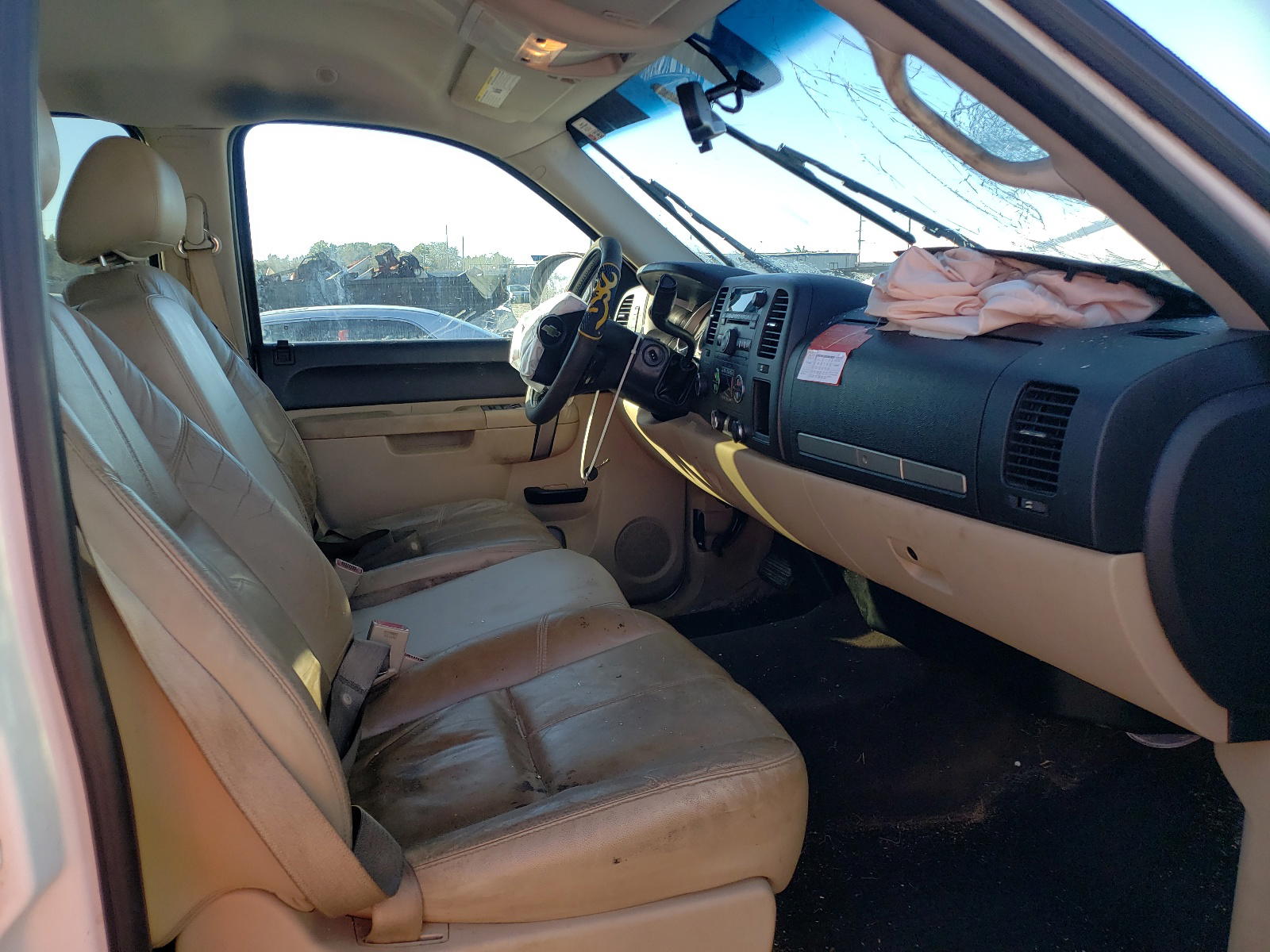 Photo 5 from auction – 2011 CHEVROLET SILVERADO with VIN 3GCPKSE38BG284435