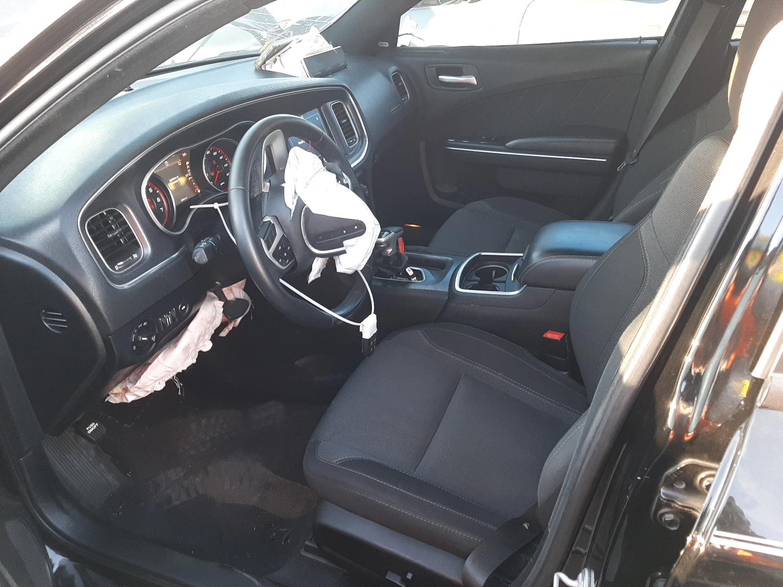 Photo 5 from auction – 2017 DODGE CHARGER R/ with VIN 2C3CDXCT6HH625062