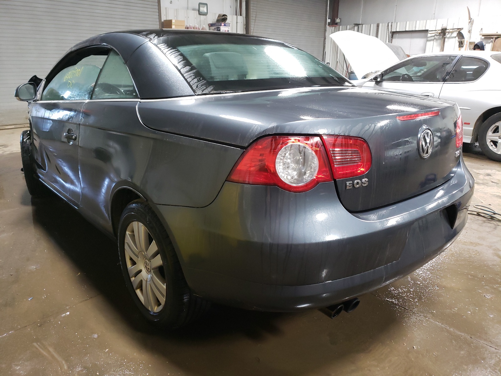 Photo 3 from auction – 2008 VOLKSWAGEN EOS TURBO with VIN WVWBA71F38V048639