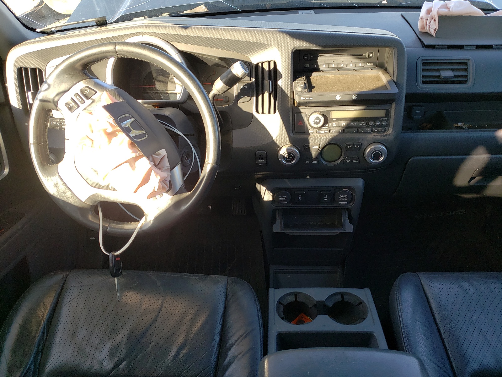 Photo 9 from auction – 2006 HONDA RIDGELINE with VIN 2HJYK16526H514566