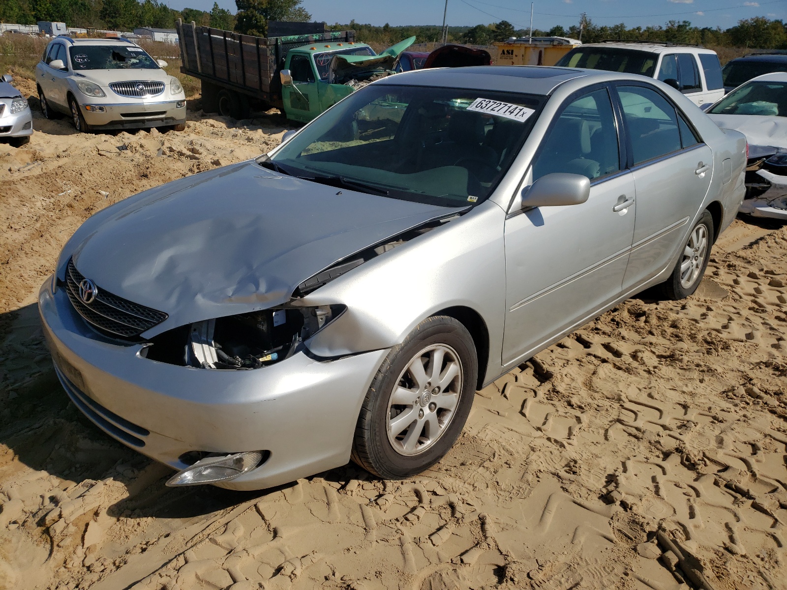 Photo 2 from auction – 2003 TOYOTA CAMRY LE with VIN 4T1BF32K53U554652