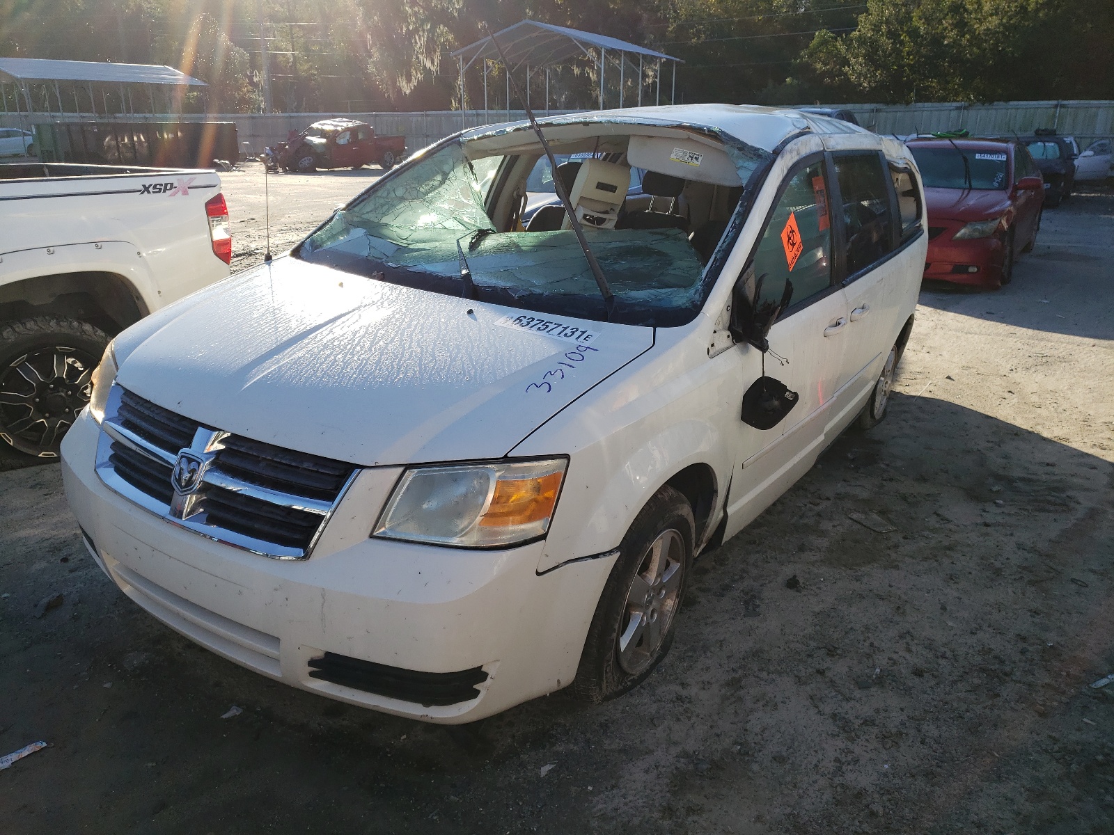 Photo 2 from auction – 2009 DODGE GRAND CARA with VIN 2D8HN44E69R671386