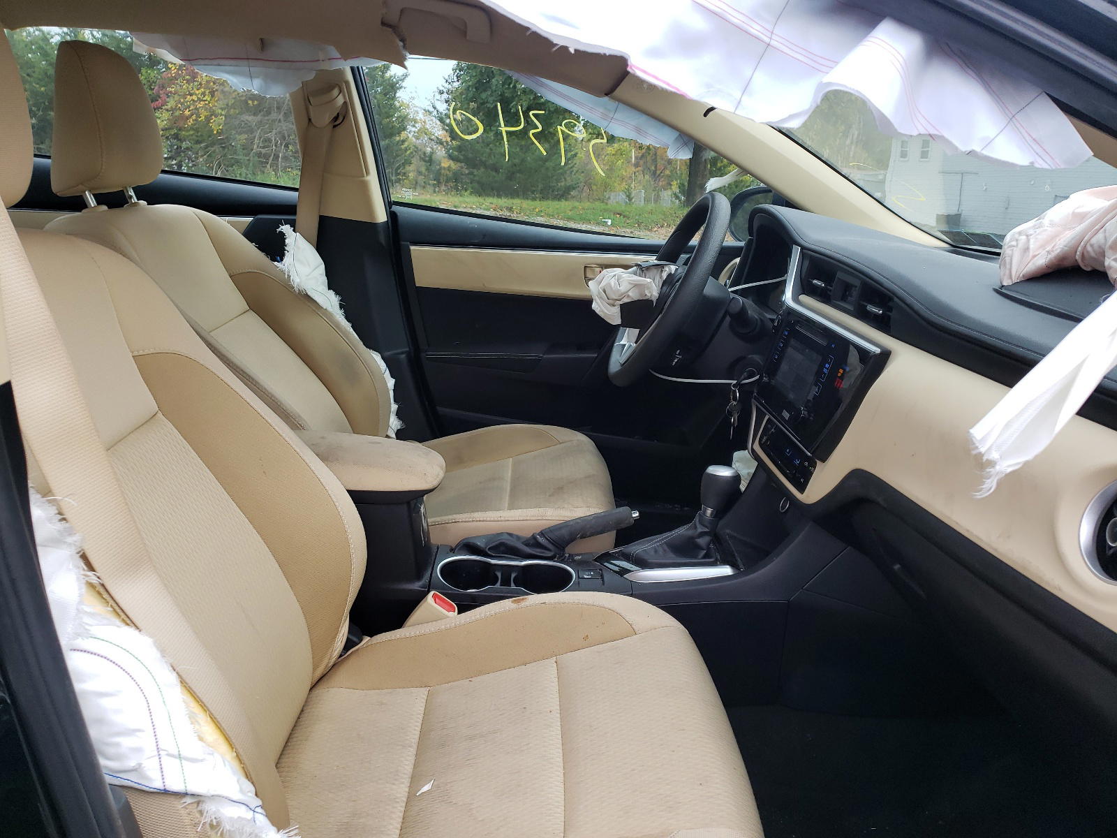 Photo 5 from auction – 2019 TOYOTA COROLLA L with VIN 2T1BURHEXKC133388