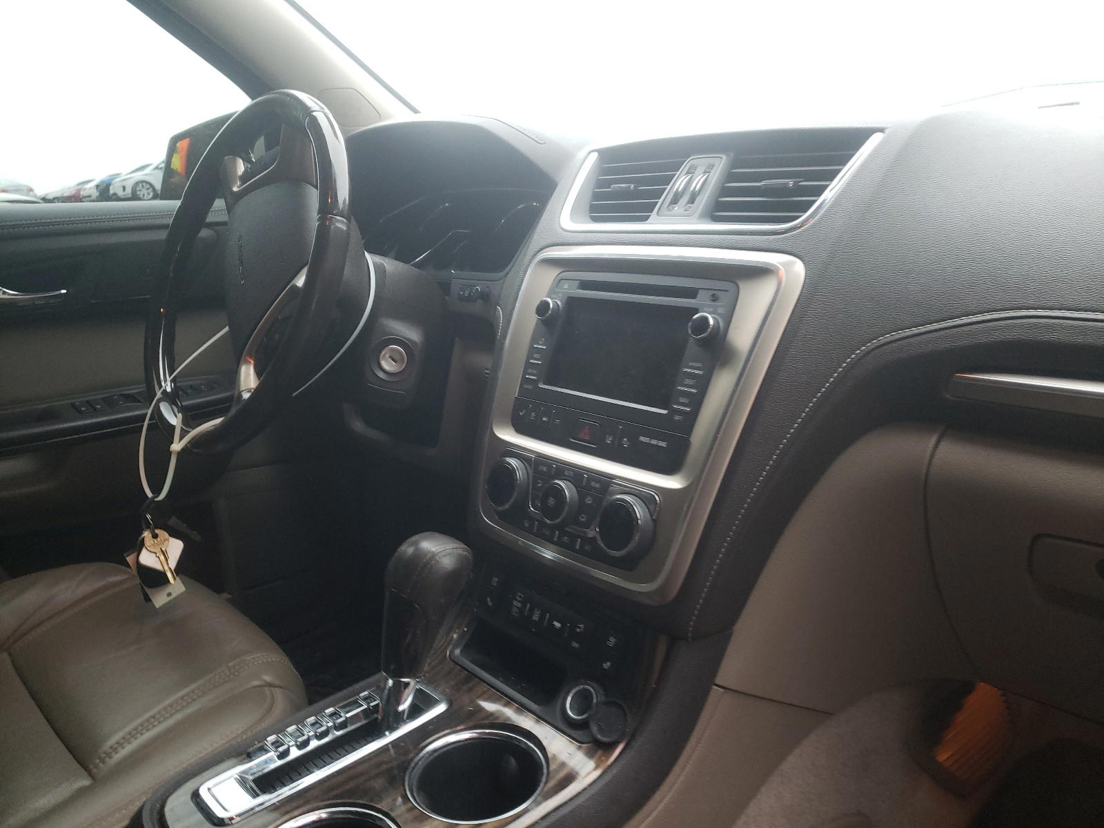 Photo 9 from auction – 2014 GMC ACADIA DEN with VIN 1GKKRTKD0EJ339816