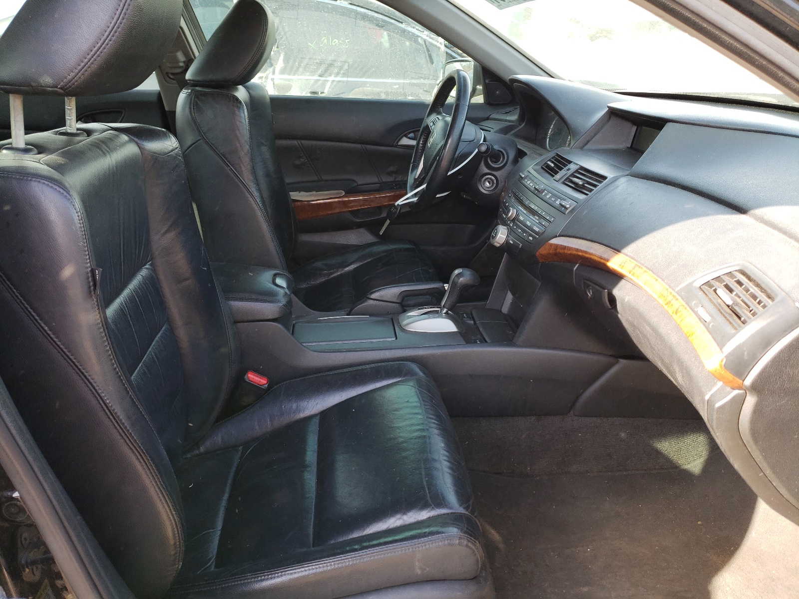 Photo 5 from auction – 2011 HONDA ACCORD EXL with VIN 1HGCP2F82BA085410