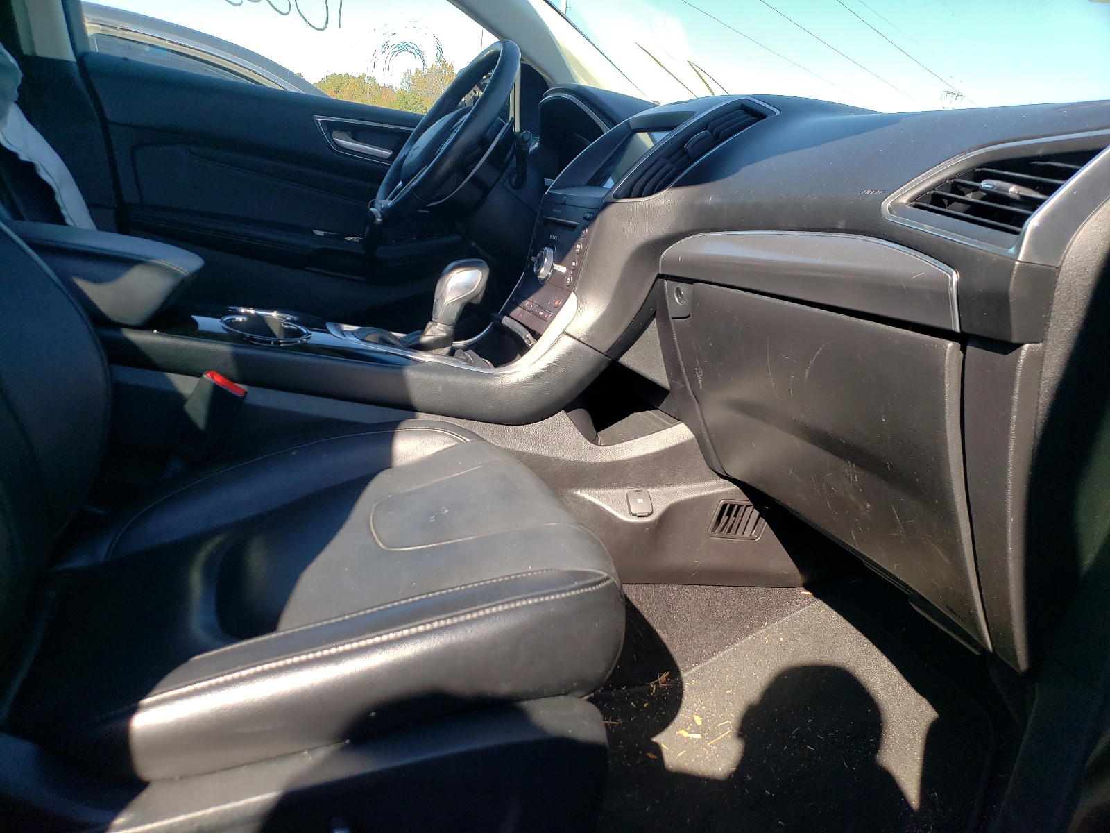 Photo 5 from auction – 2017 FORD EDGE TITAN with VIN 2FMPK4K92HBB76324