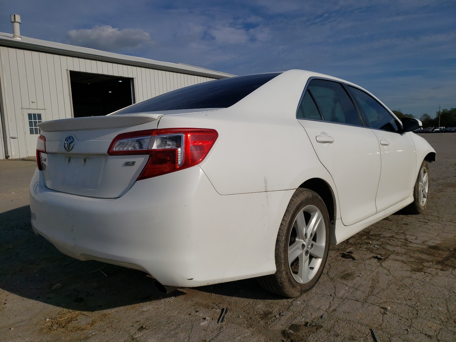 Photo 4 from auction – 2013 TOYOTA CAMRY L with VIN 4T1BF1FK9DU702091