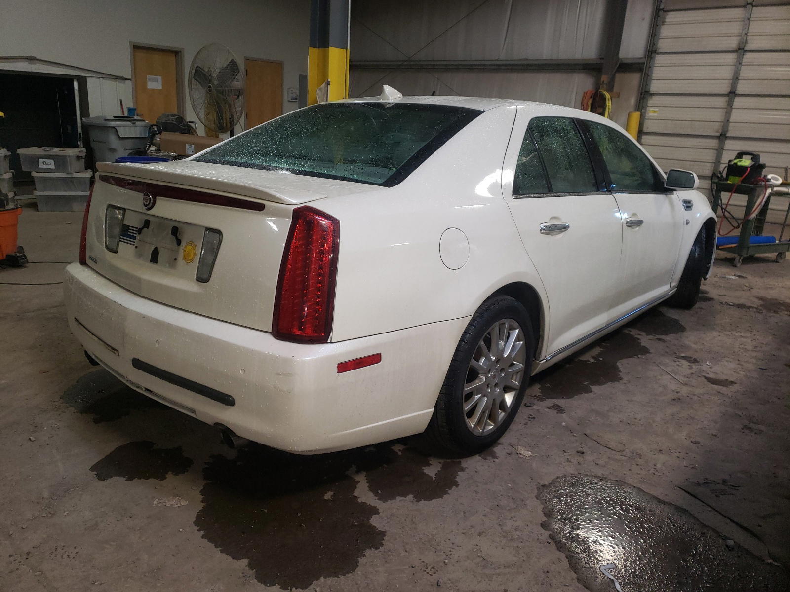 Photo 4 from auction – 2010 CADILLAC STS with VIN 1G6DU6EV8A0143831