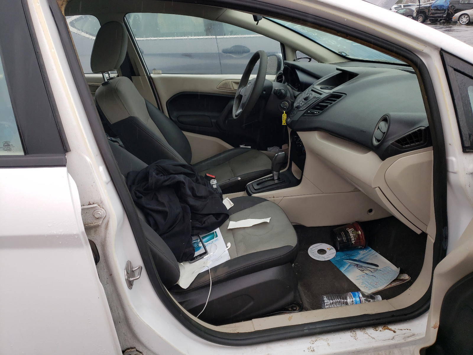 Photo 5 from auction – 2012 FORD FIESTA with VIN 3FADP4AJ8CM137982