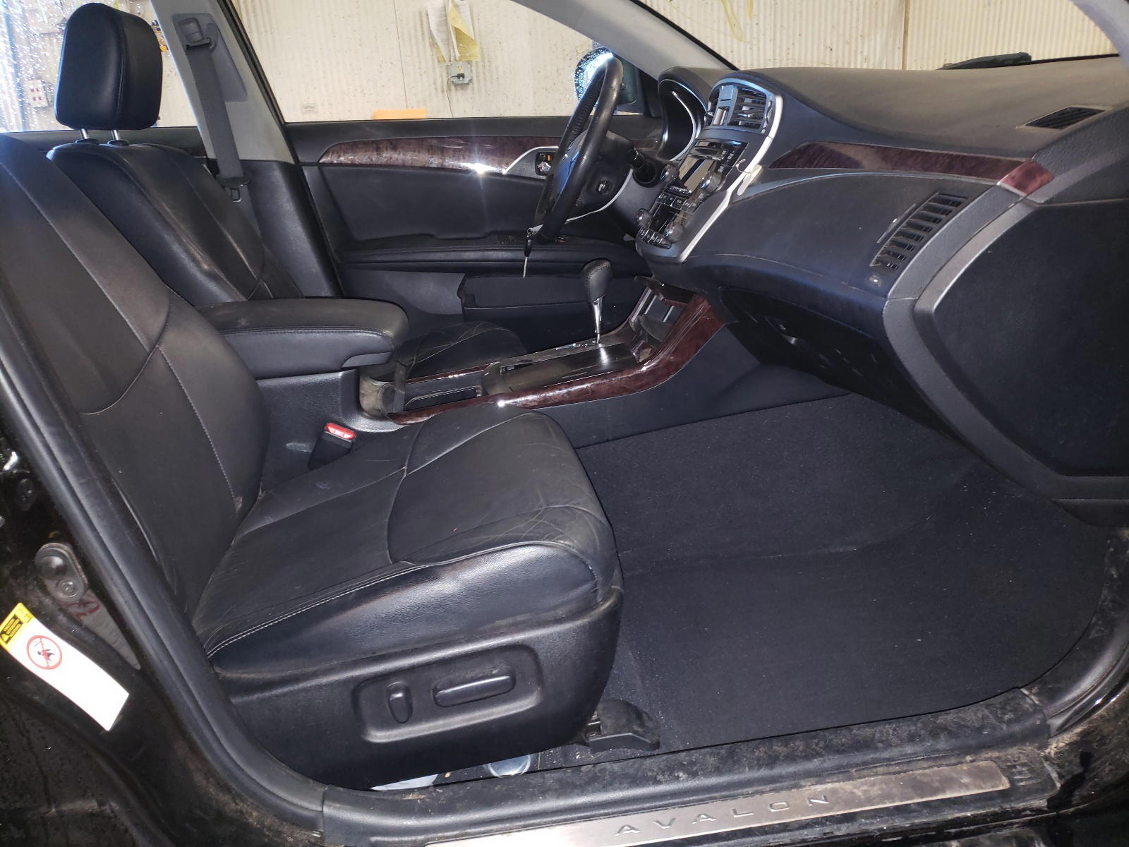 Photo 5 from auction – 2012 TOYOTA AVALON BAS with VIN 4T1BK3DB4CU443129