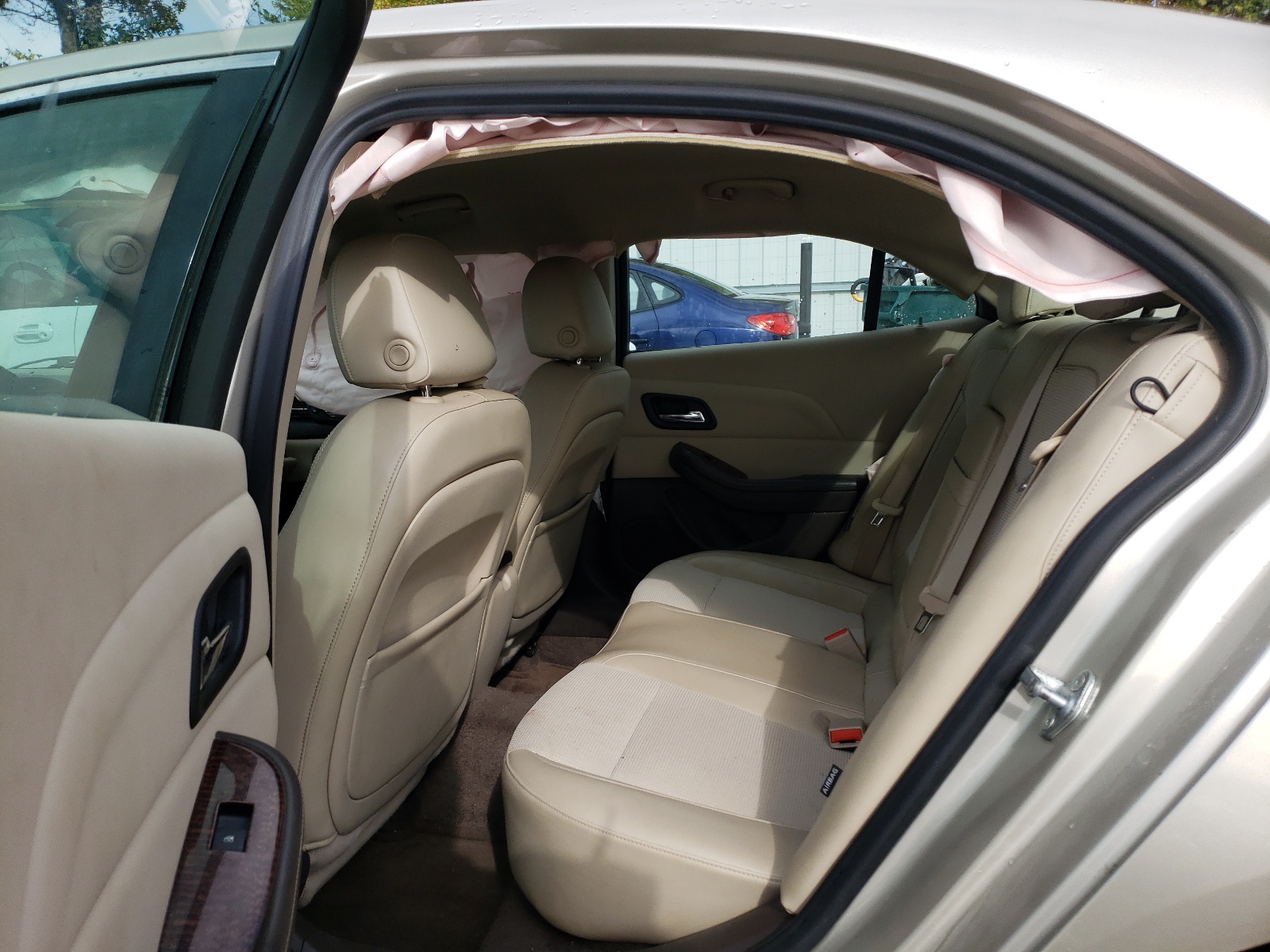 Photo 6 from auction – 2013 CHEVROLET MALIBU 1LT with VIN 1G11C5SA4DF160571