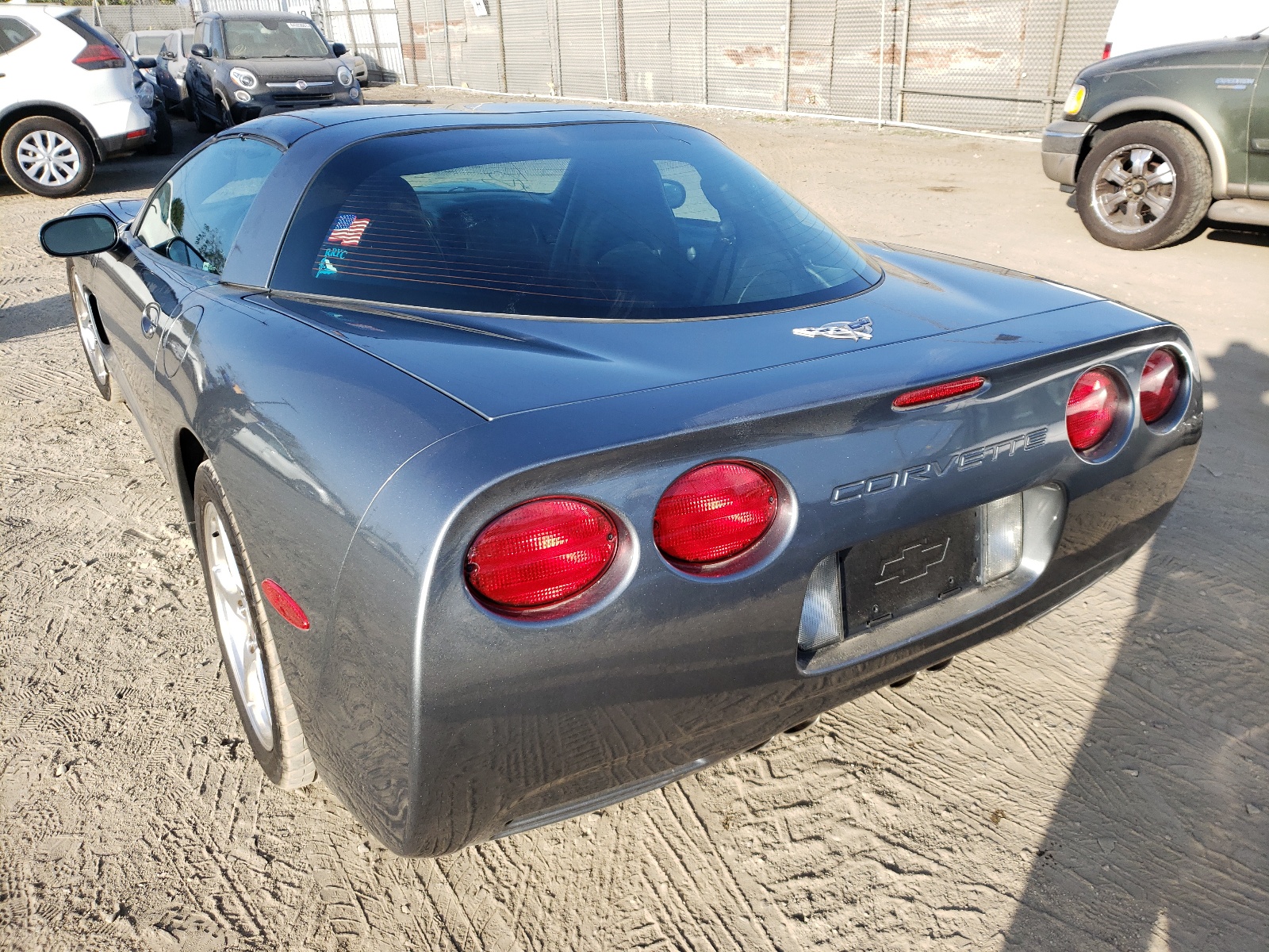 Photo 3 from auction – 2003 CHEVROLET CORVETTE with VIN 1G1YY22G235103518