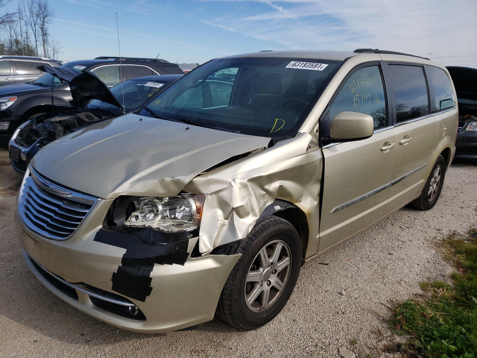 Photo 2 from auction – 2011 CHRYSLER TOWN & COU with VIN 2A4RR5DG0BR675917