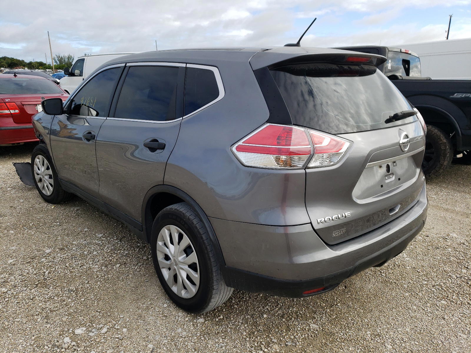 Photo 16 from auction – 2016 NISSAN ROGUE S with VIN KNMAT2MV8GP592763