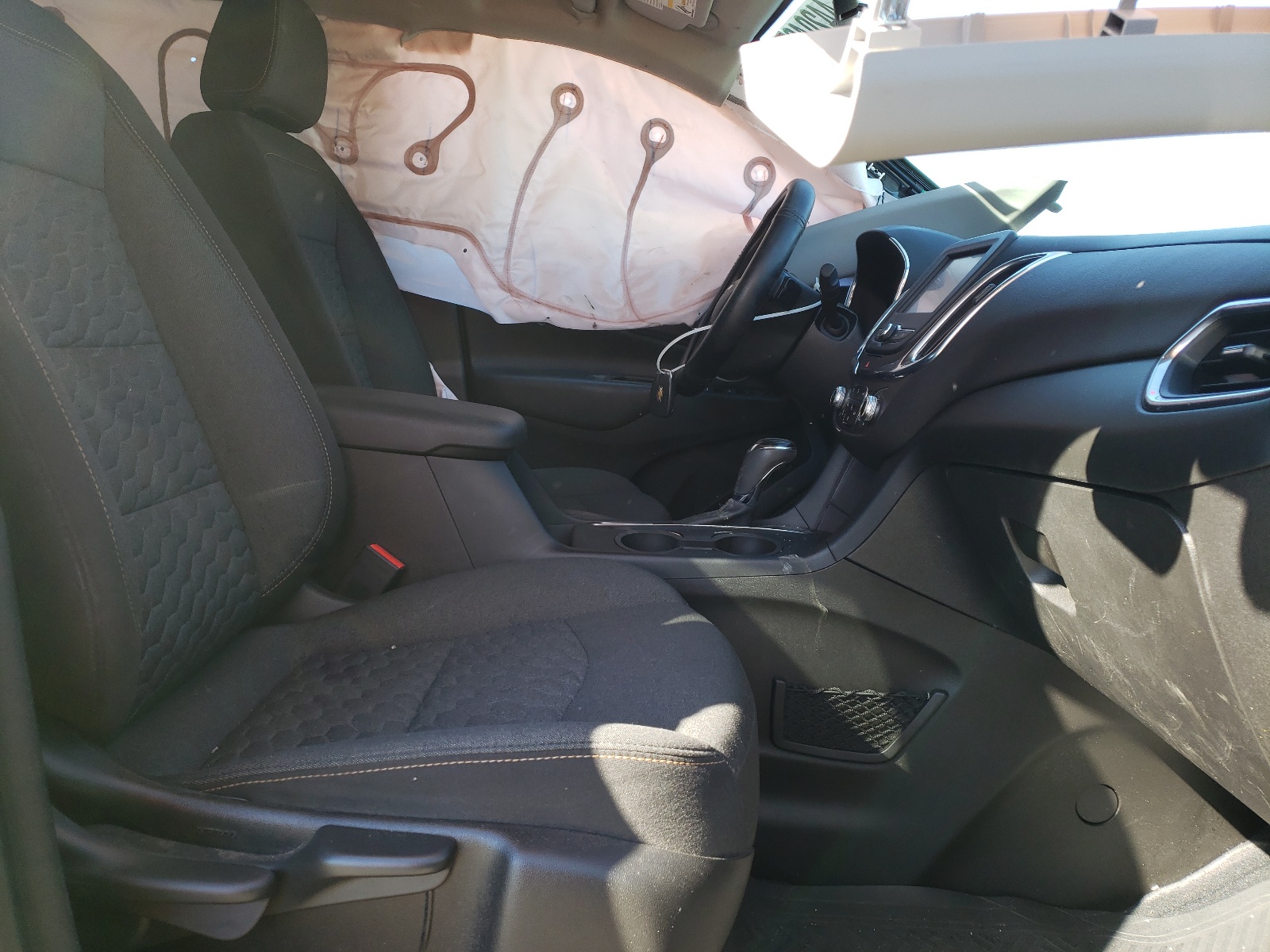 Photo 5 from auction – 2018 CHEVROLET EQUINOX LT with VIN 2GNAXJEV8J6312559