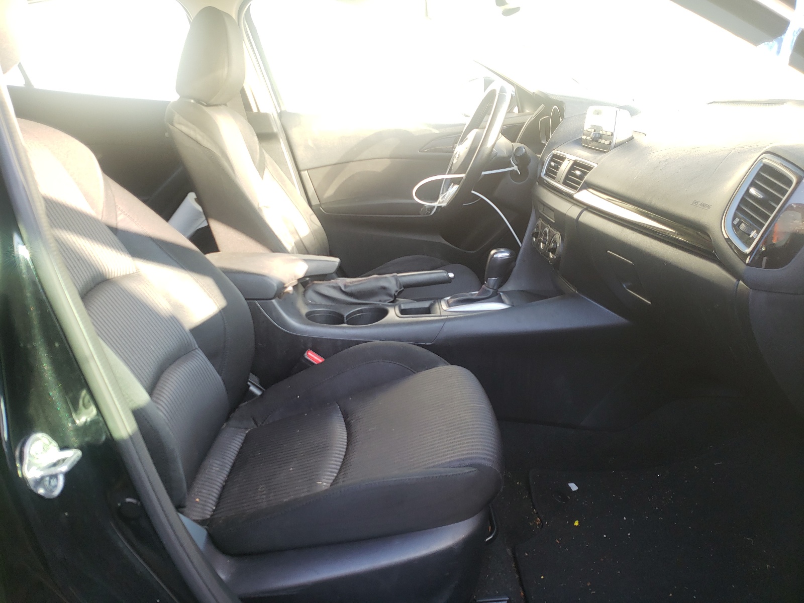 Photo 5 from auction – 2014 MAZDA 3 TOURING with VIN JM1BM1V78E1105363