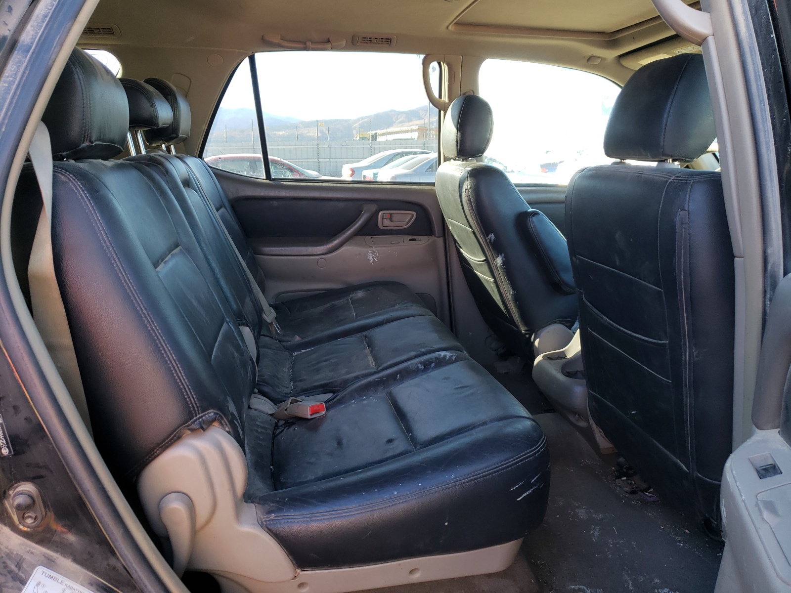 Photo 6 from auction – 2006 TOYOTA SEQUOIA SR with VIN 5TDBT44A26S273327