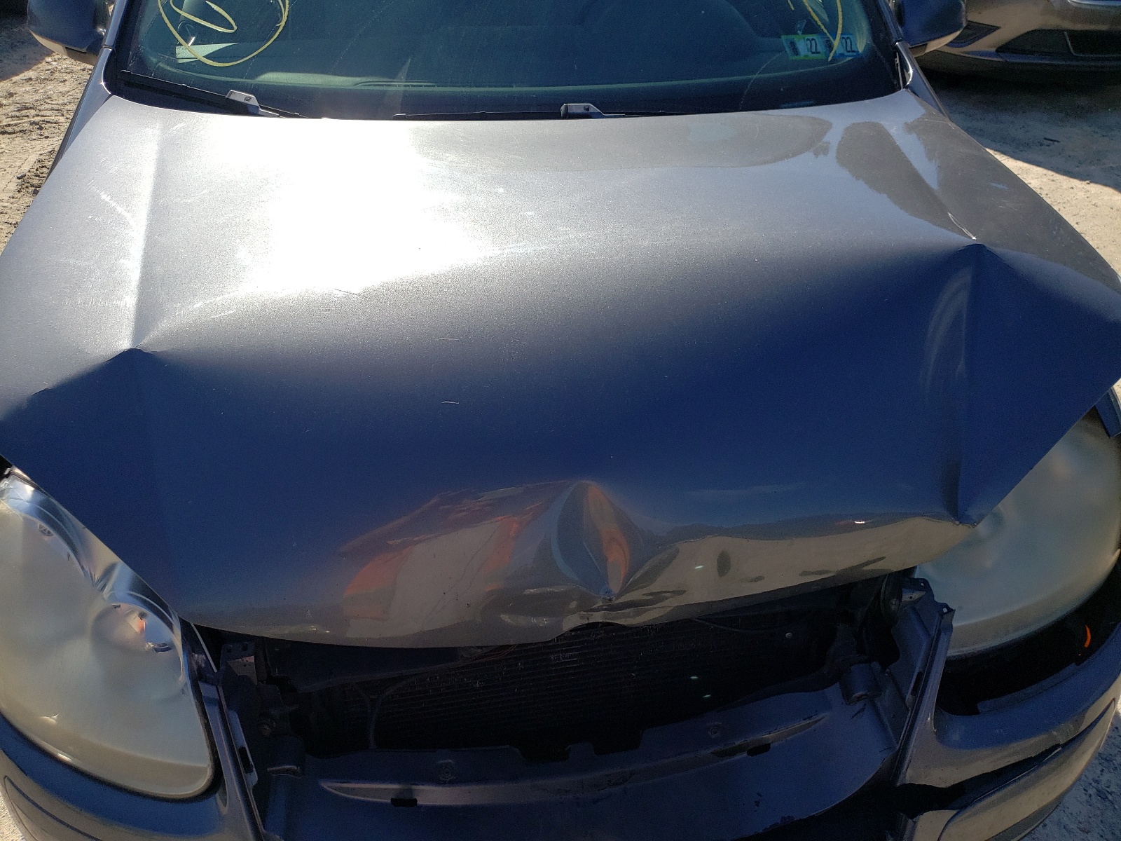 Photo 7 from auction – 2007 VOLKSWAGEN JETTA WOLF with VIN 3VWEG71K57M069846