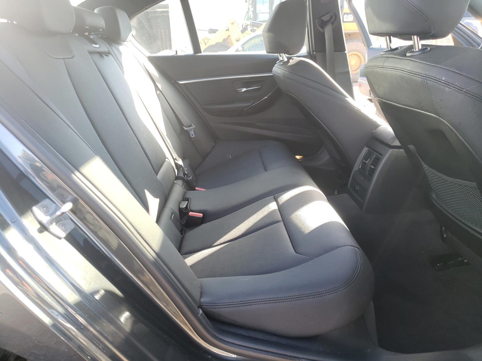 Photo 6 from auction – 2018 BMW 330 XI with VIN WBA8D9G58JNU70520