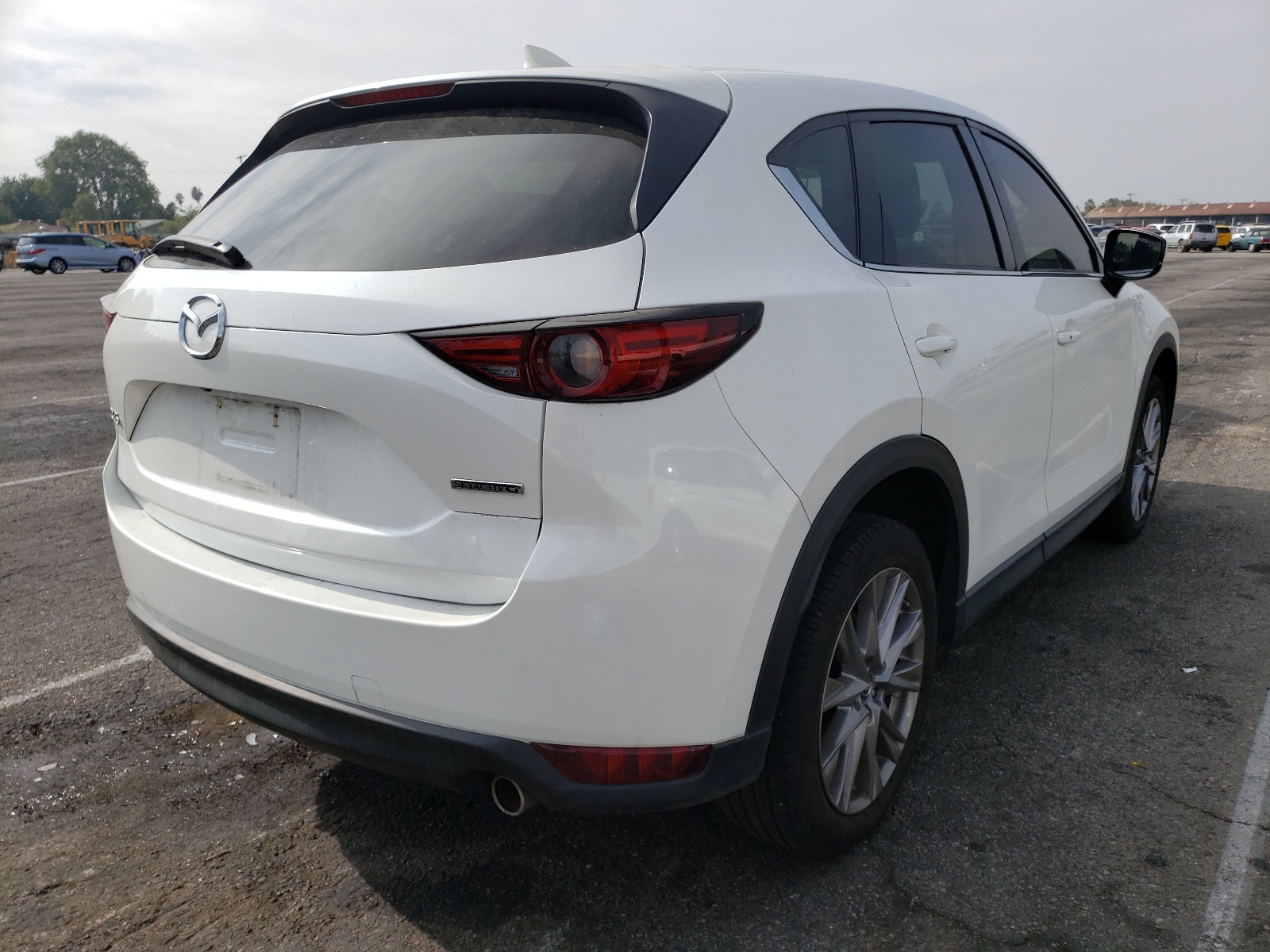 Photo 4 from auction – 2020 MAZDA CX-5 GRAND with VIN JM3KFADM0L0807172