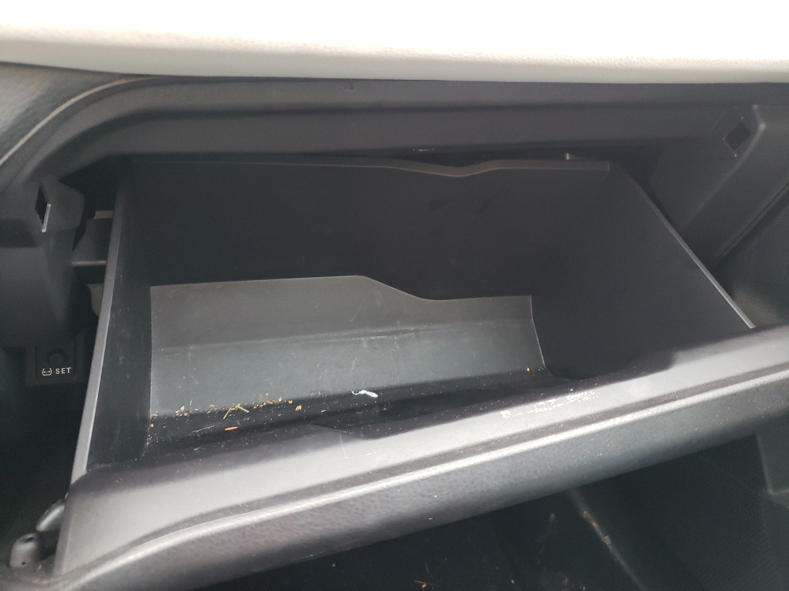 Photo 10 from auction – 2015 TOYOTA COROLLA L with VIN 2T1BURHE4FC369234