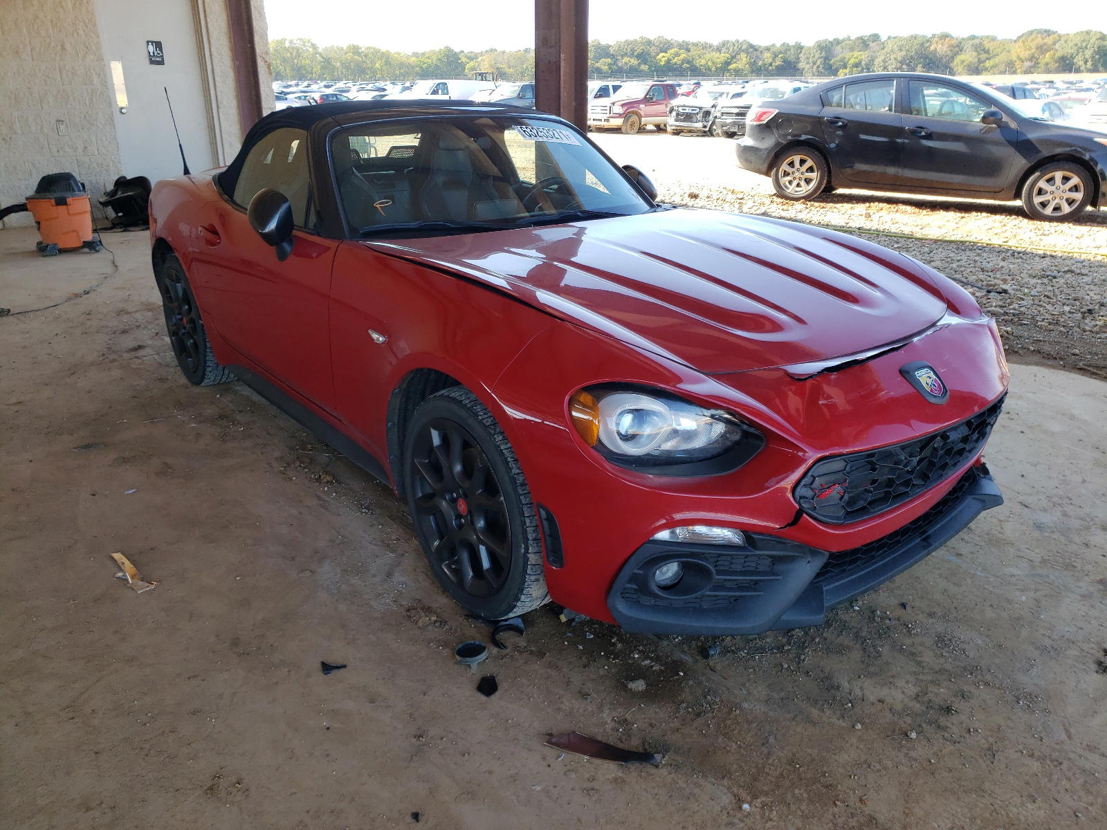 FIAT 124 SPIDER 2017 with VIN JC1NFAEK5H0120681 - Photo from auction