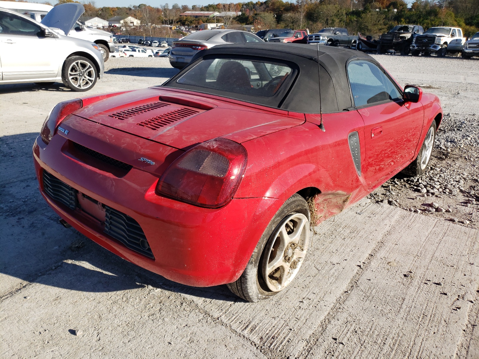 Photo 4 from auction – 2000 TOYOTA MR2 SPYDER with VIN JTDFR3207Y0019204