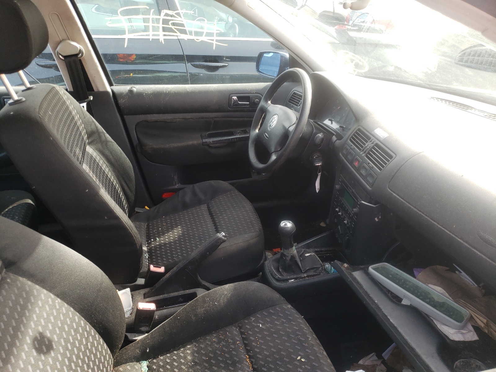 Photo 5 from auction – 2003 VOLKSWAGEN JETTA GL with VIN 3VWRK69M13M003207