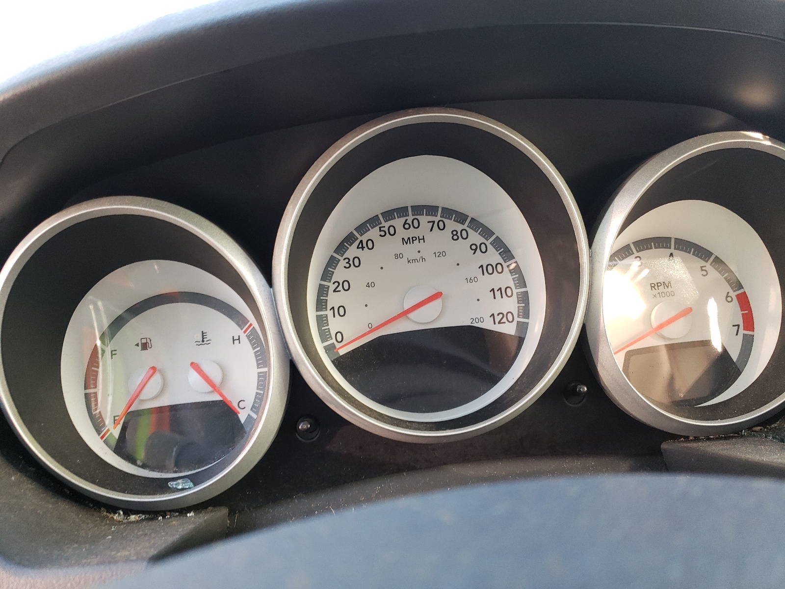 Photo 8 from auction – 2009 DODGE GRAND CARA with VIN 2D8HN44E69R671386
