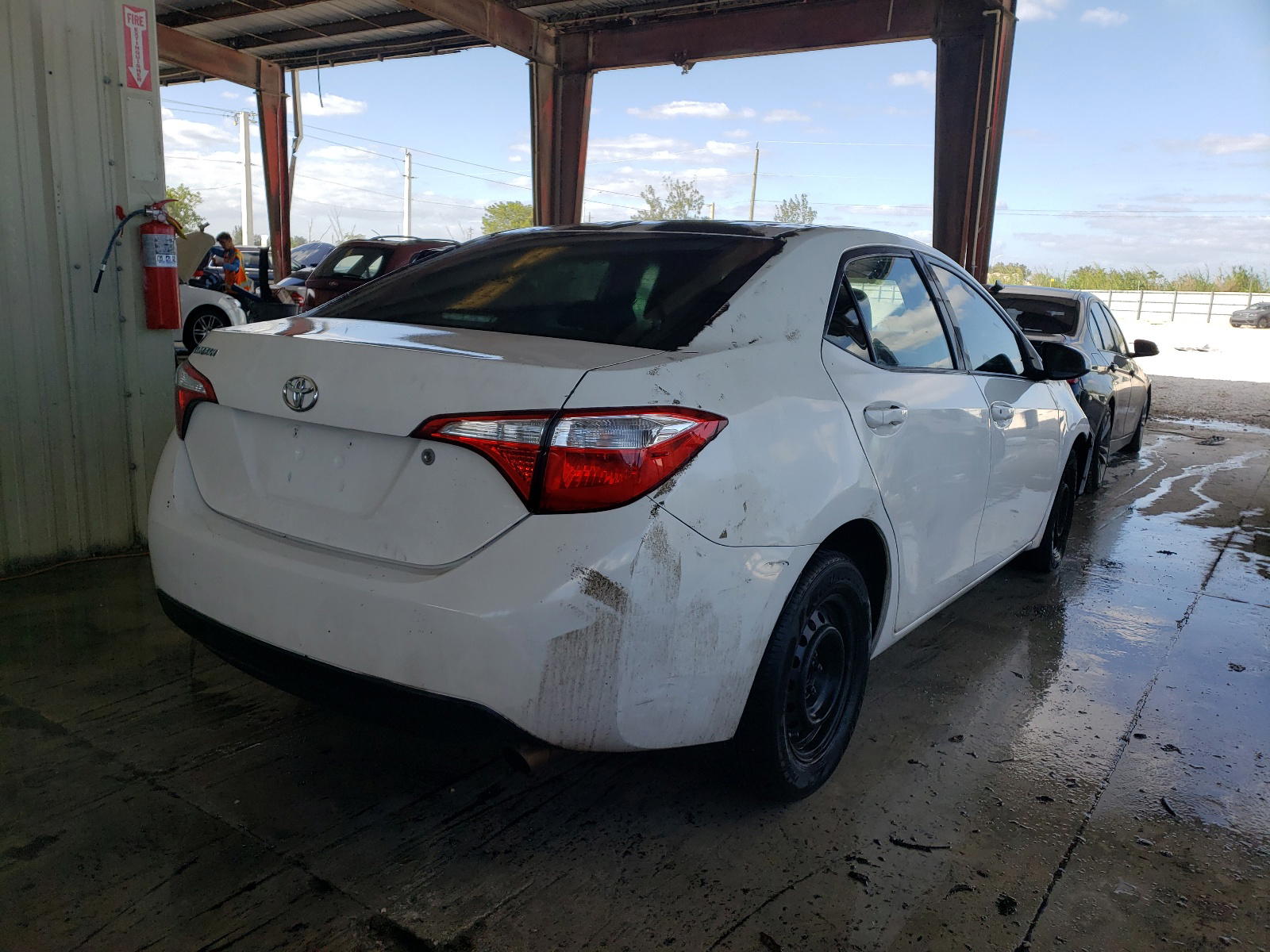 Photo 4 from auction – 2015 TOYOTA COROLLA L with VIN 2T1BURHE3FC376806