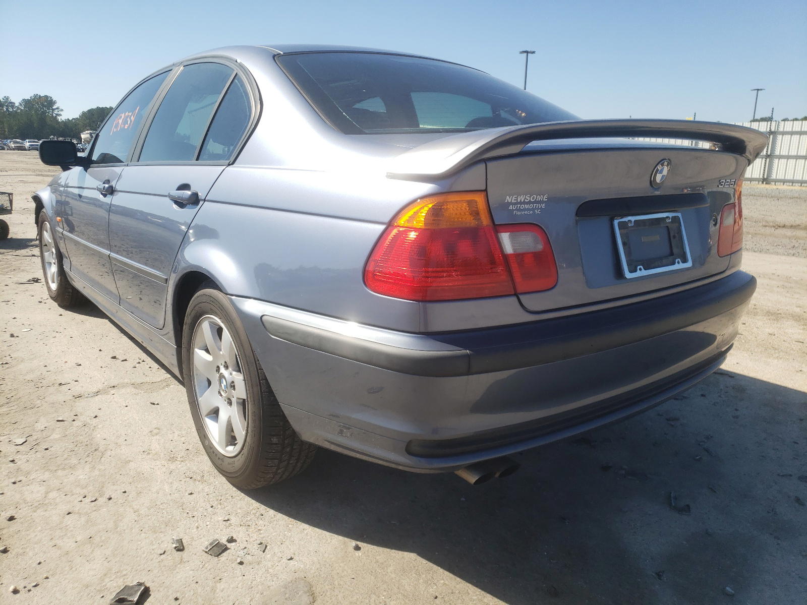 Photo 3 from auction – 2001 BMW 325 I with VIN WBAAN37471ND46079