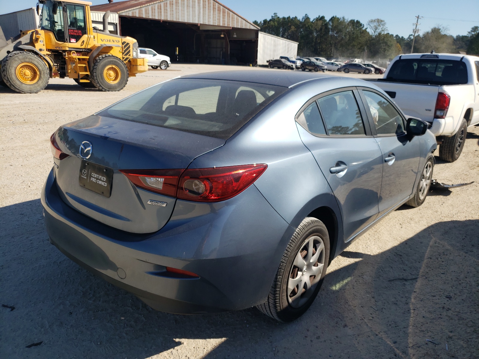 Photo 4 from auction – 2014 MAZDA 3 SPORT with VIN JM1BM1U7XE1121534