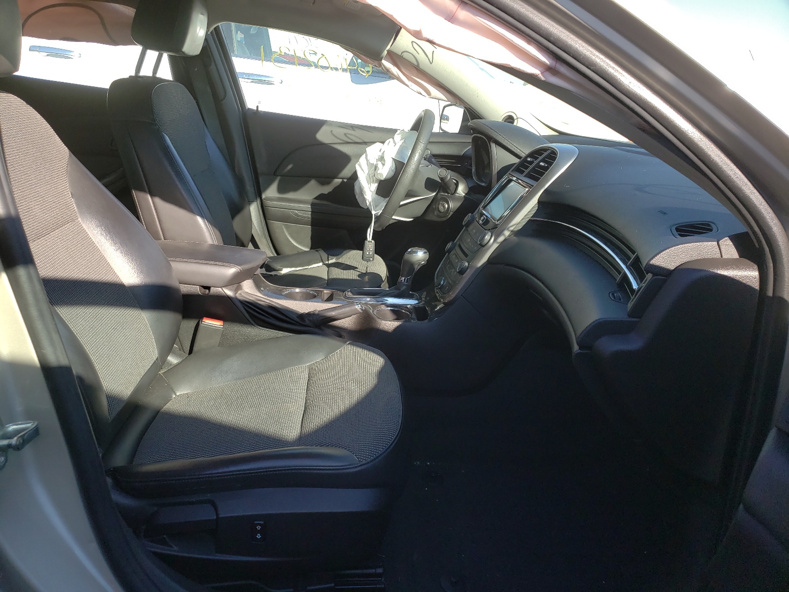 Photo 5 from auction – 2014 CHEVROLET MALIBU 1LT with VIN 1G11C5SL0EF239805