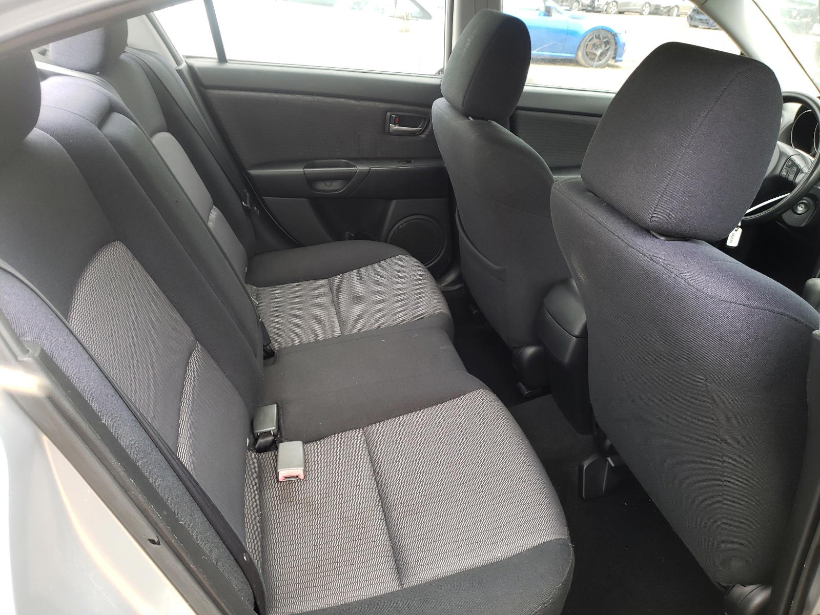 Photo 6 from auction – 2007 MAZDA 3 I with VIN JM1BK12F171708305