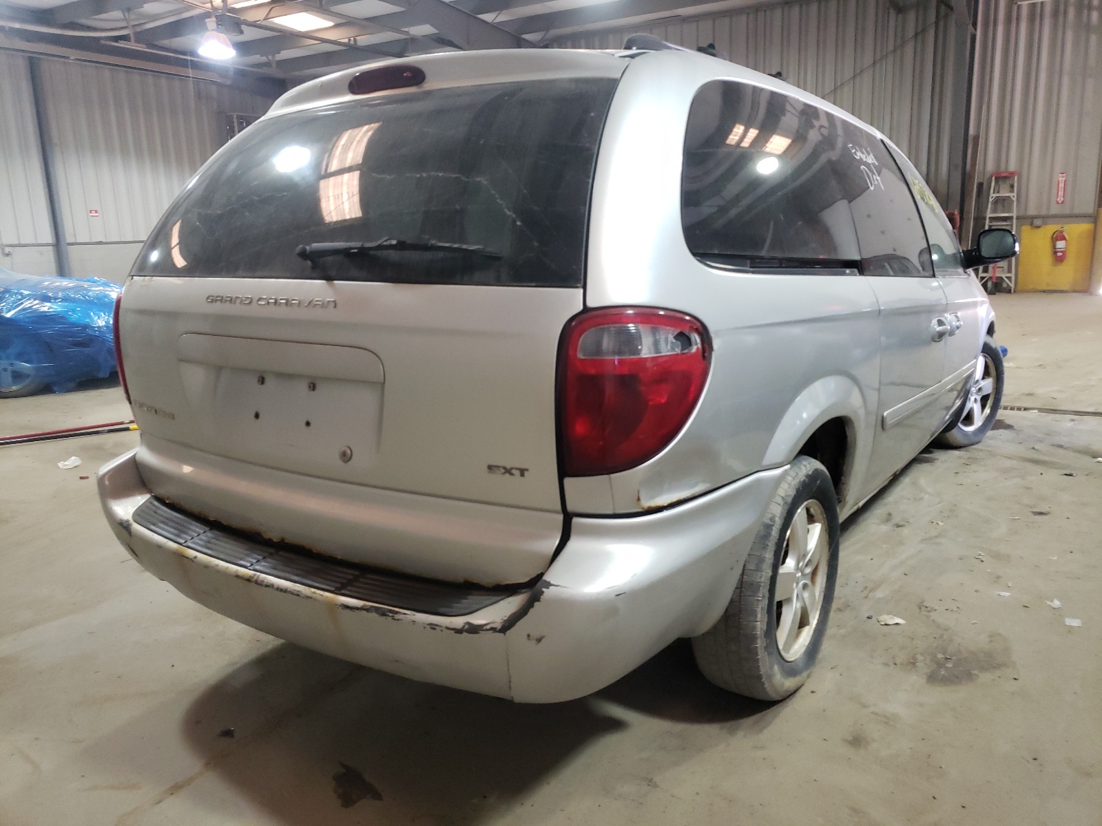 Zdjęcie 4 z aukcji – 2005 DODGE GRAND CARA z VIN 2D4GP44L65R302852