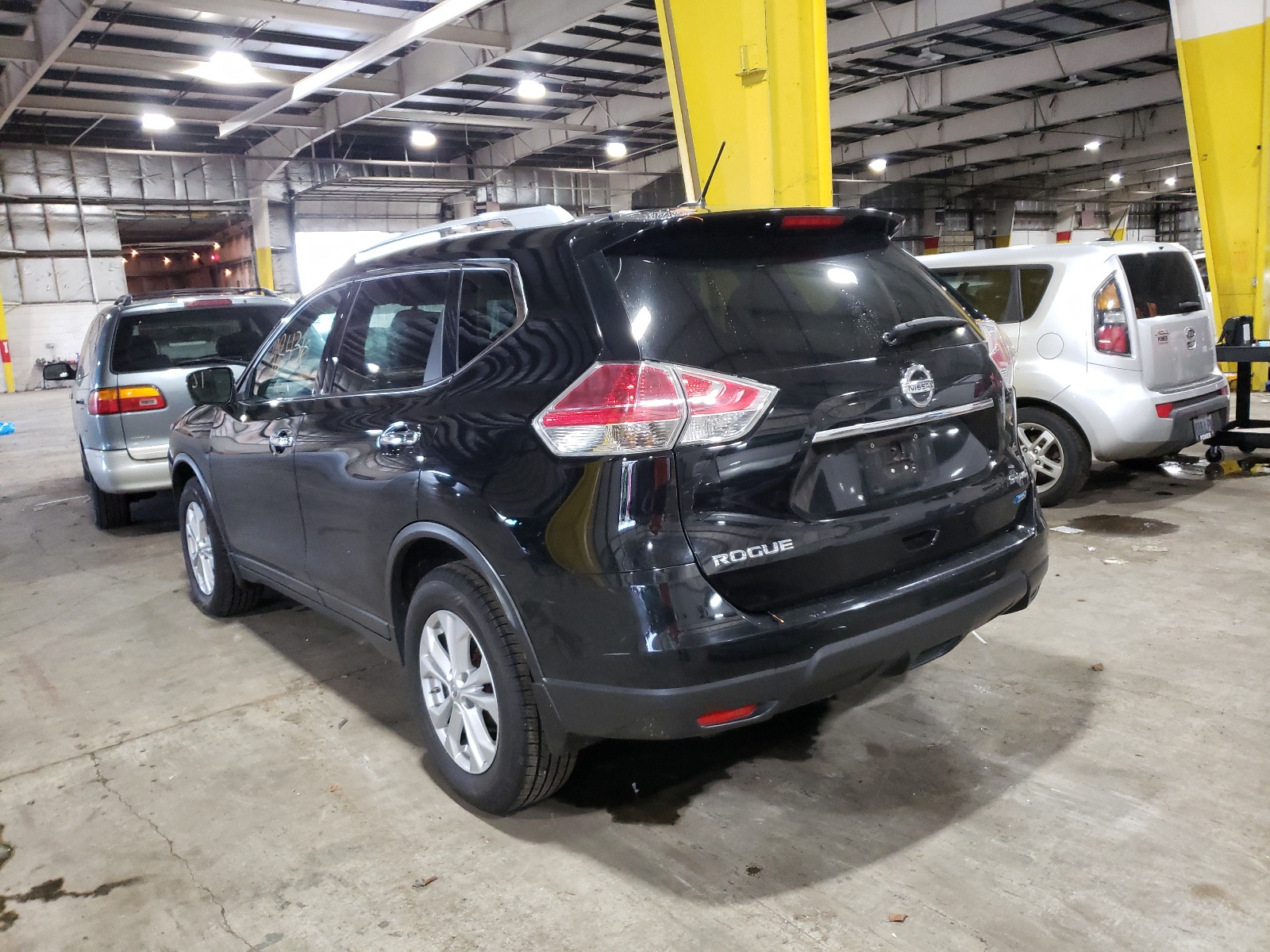 Photo 3 from auction – 2014 NISSAN ROGUE S with VIN 5N1AT2MV2EC857208