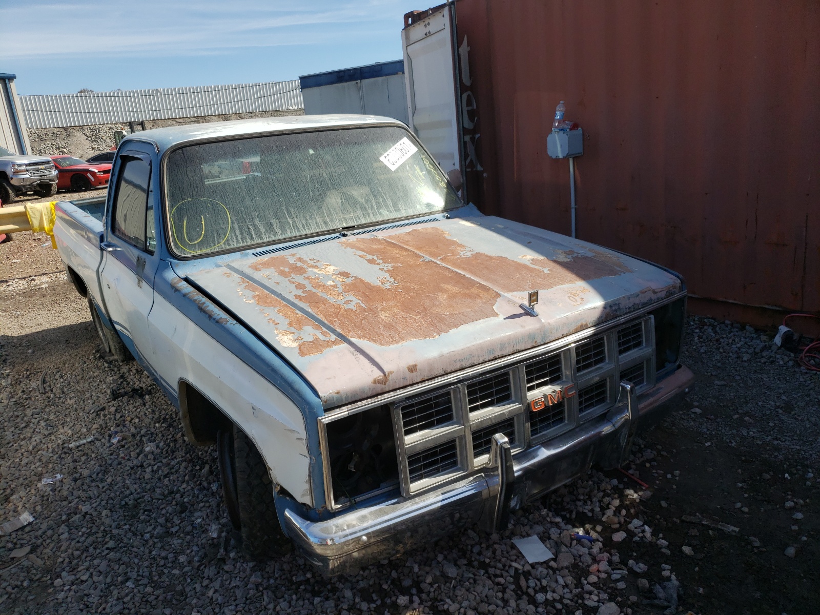 Photo 1 from auction – 1984 CHEVROLET C/K1500 with VIN 1GCDC14H6EF317736