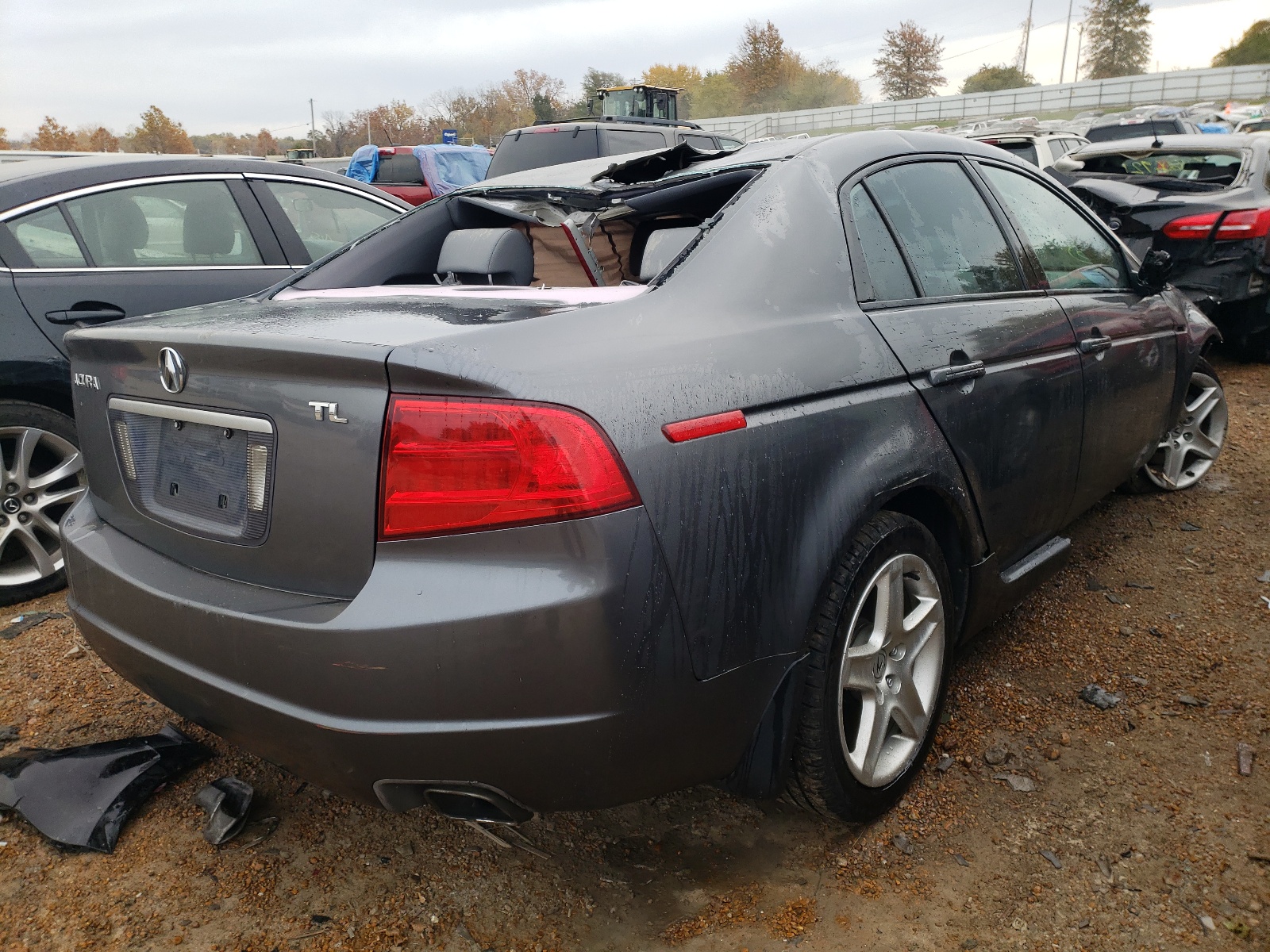 Photo 4 from auction – 2005 ACURA TL with VIN 19UUA66205A033948