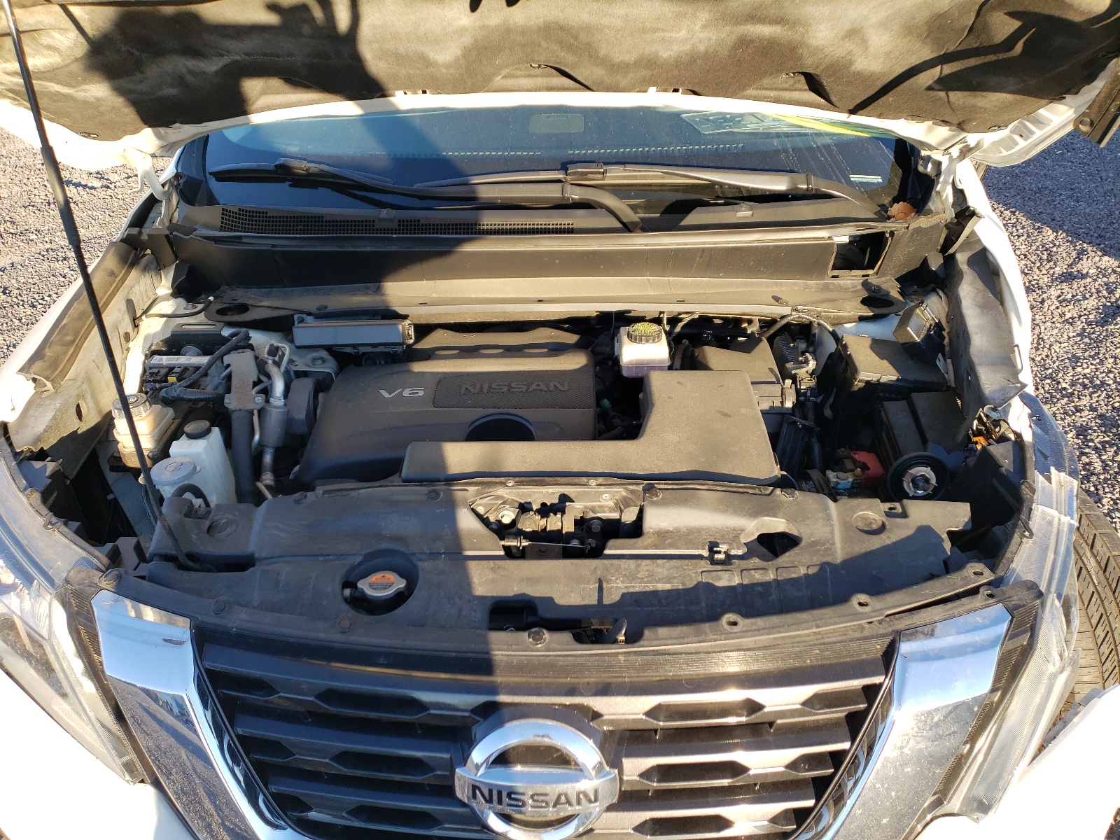 Photo 7 from auction – 2017 NISSAN PATHFINDER with VIN 5N1DR2MM8HC606250