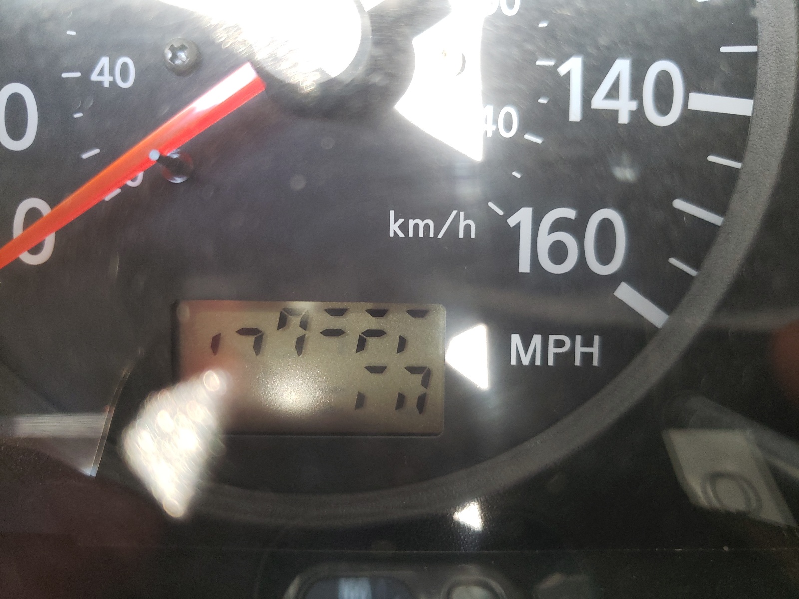Photo 8 from auction – 2001 NISSAN MAXIMA GXE with VIN JN1CA31D91T810744