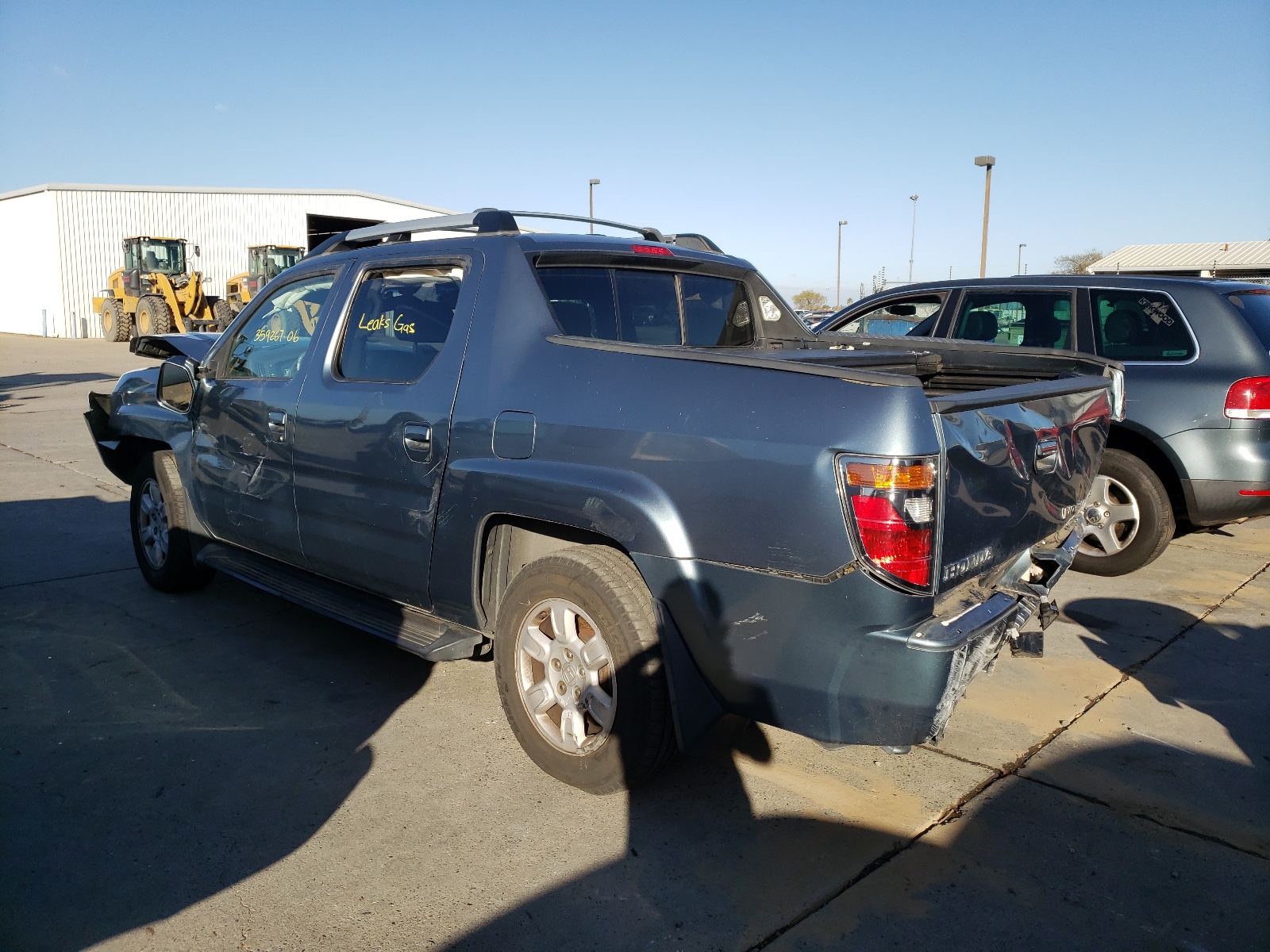 Photo 3 from auction – 2006 HONDA RIDGELINE with VIN 2HJYK16526H514566