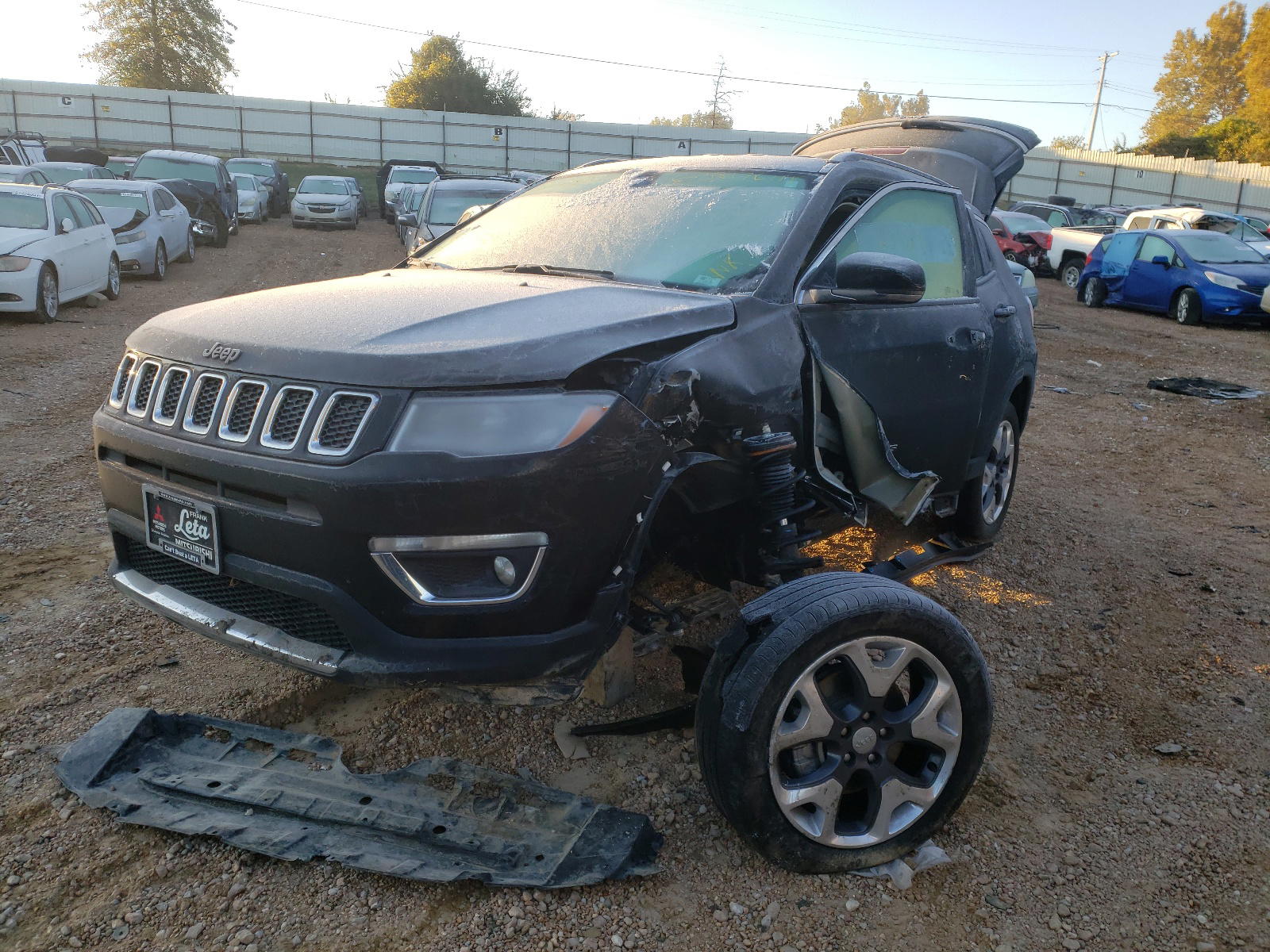 Photo 2 from auction – 2020 JEEP COMPASS LI with VIN 3C4NJCCBXLT187403